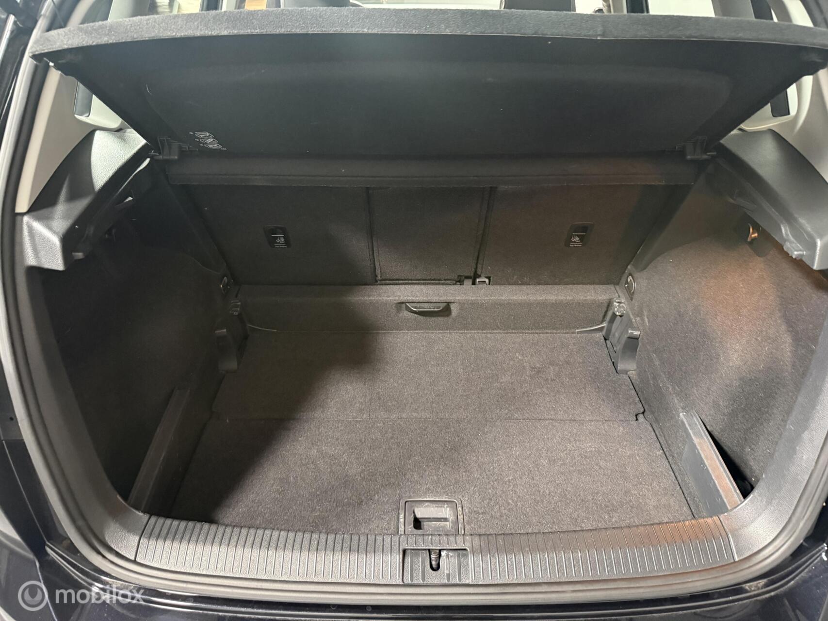 Foto van Volkswagen Golf Sportsvan