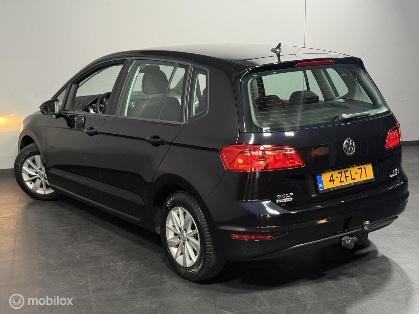 Foto van Volkswagen Golf Sportsvan