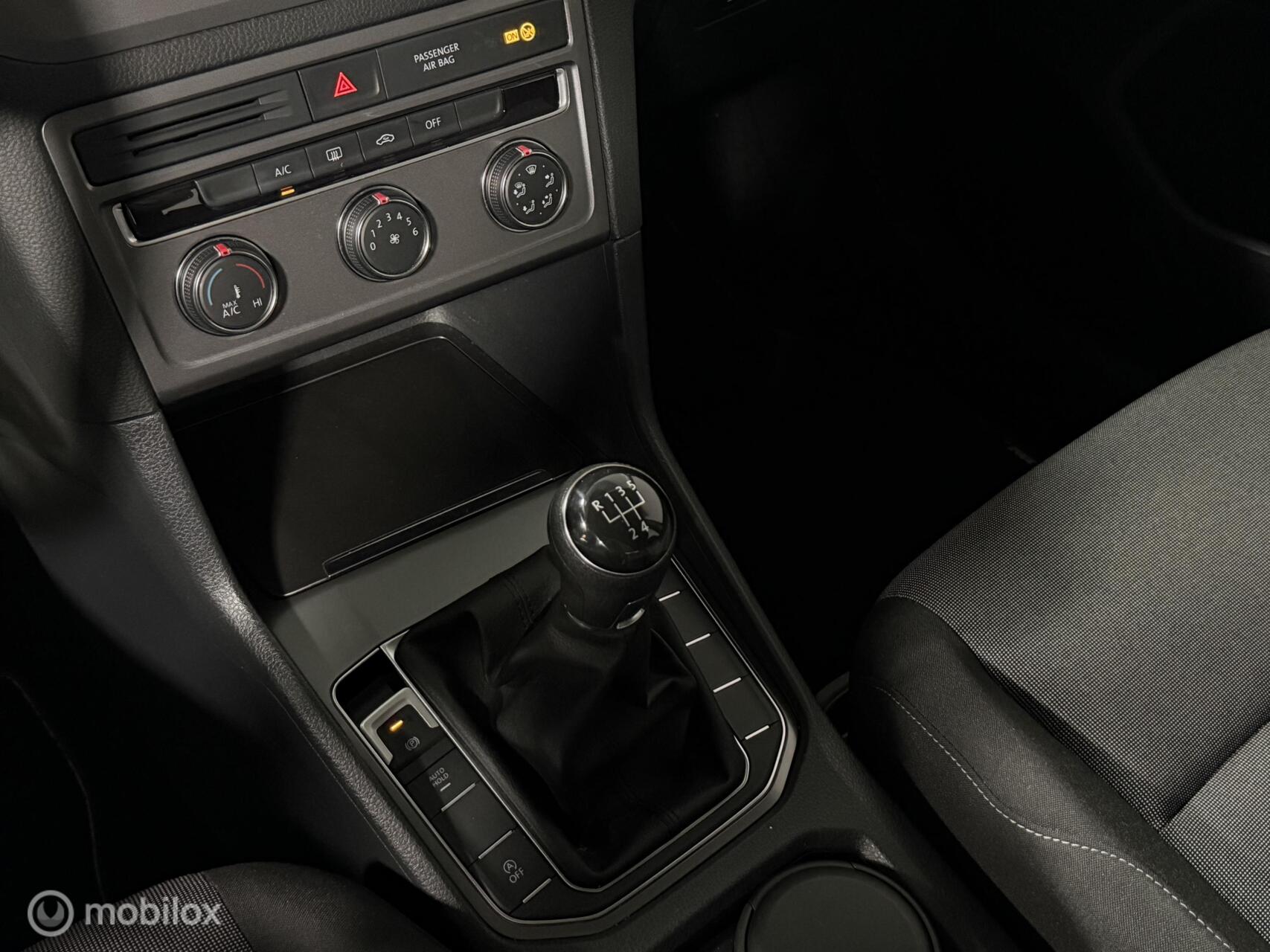 Foto van Volkswagen Golf Sportsvan