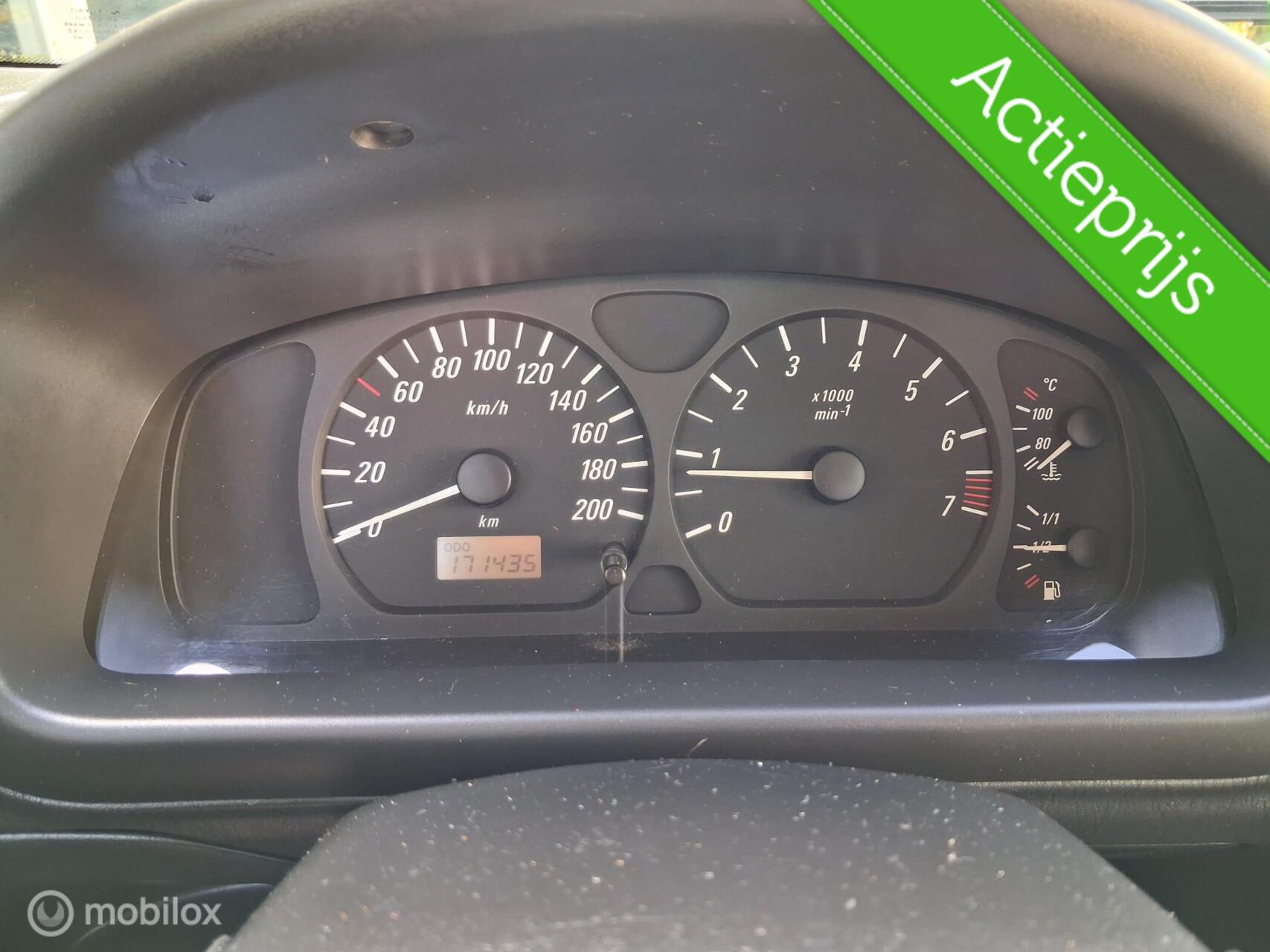 Foto van Opel Agila