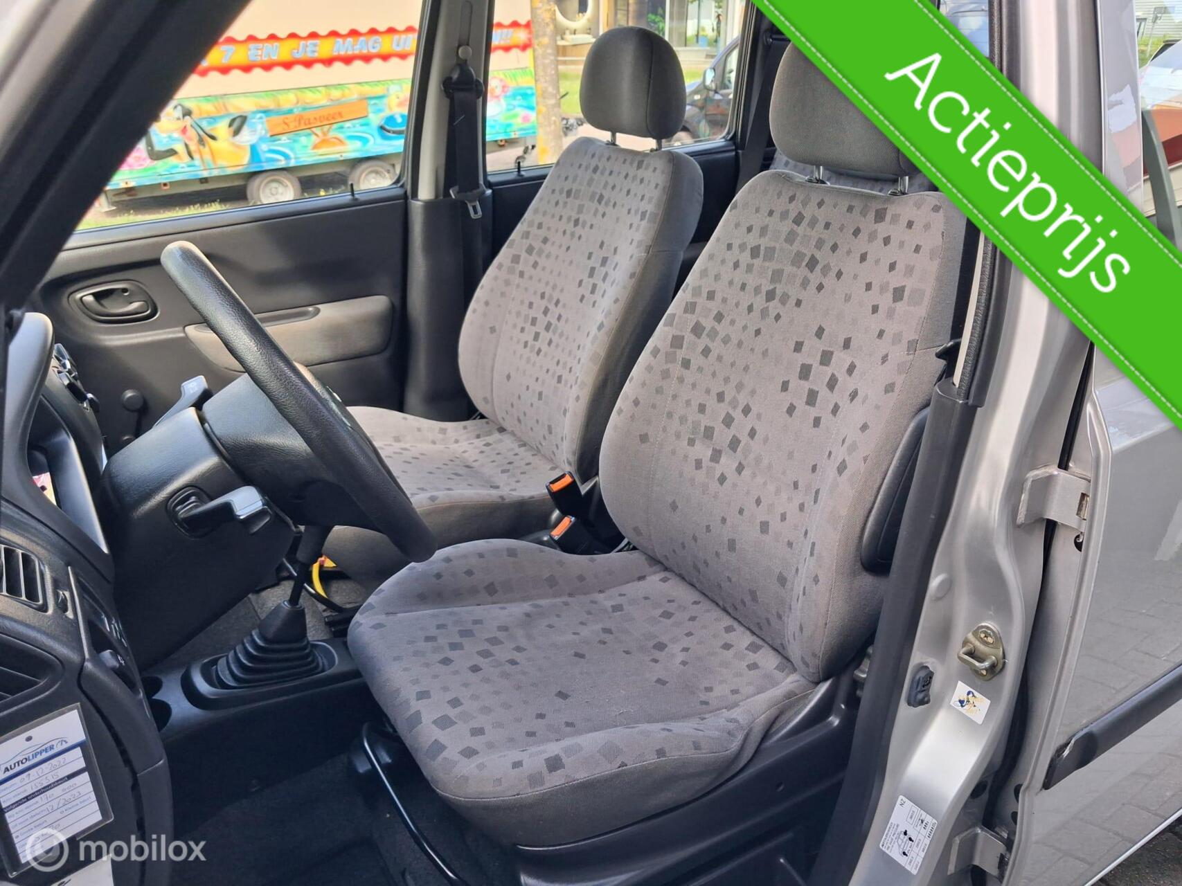 Foto van Opel Agila