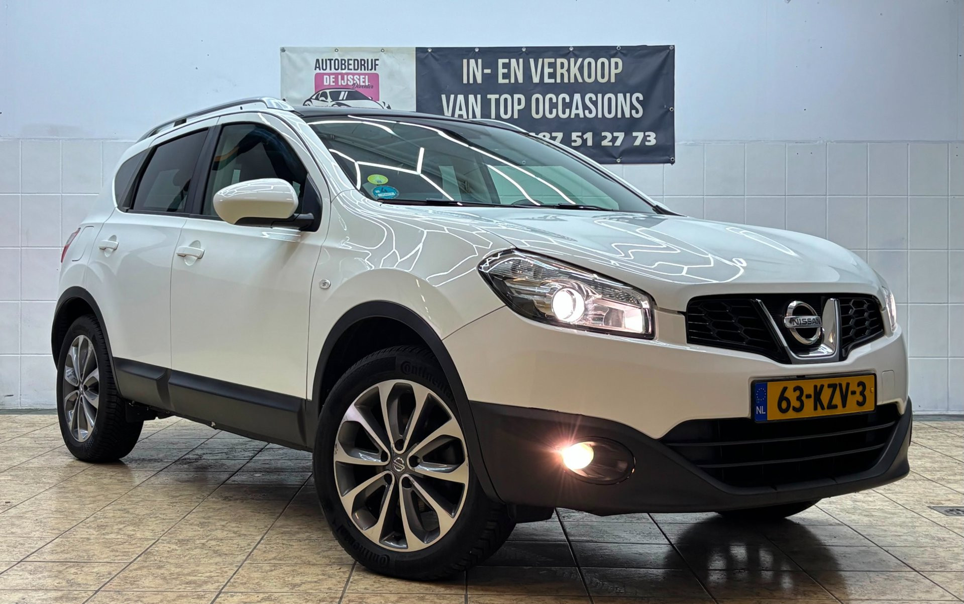 Nissan Nissan Qashqai 1.6 Acenta/NW APK / Rijklaar/Top Staat 2010 - voorkant