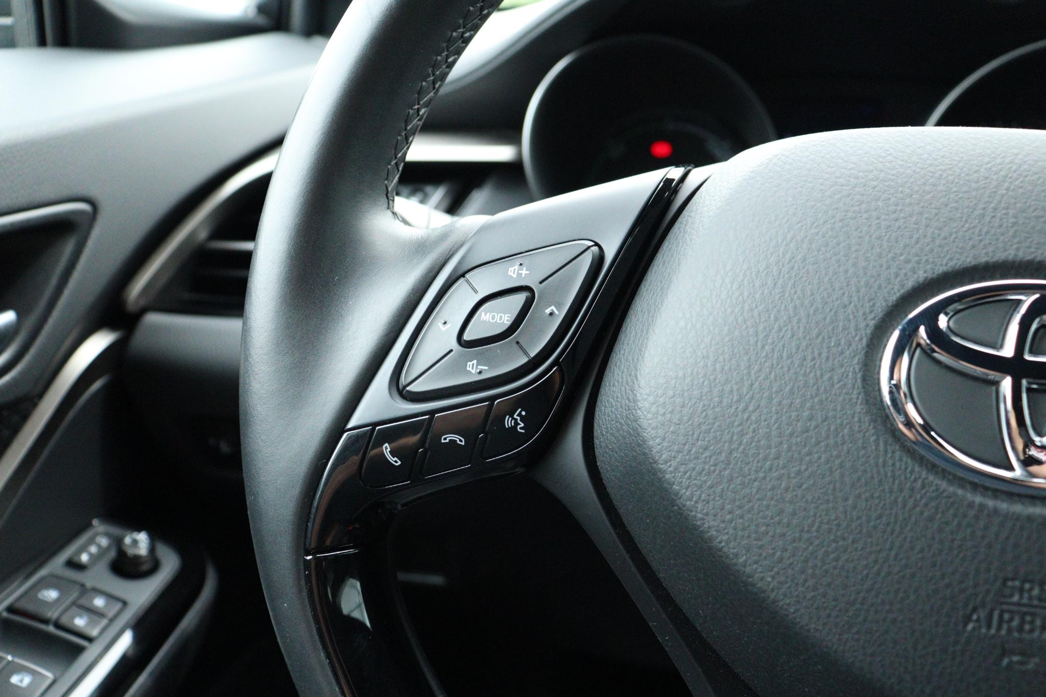 Foto van Toyota Toyota C-hr