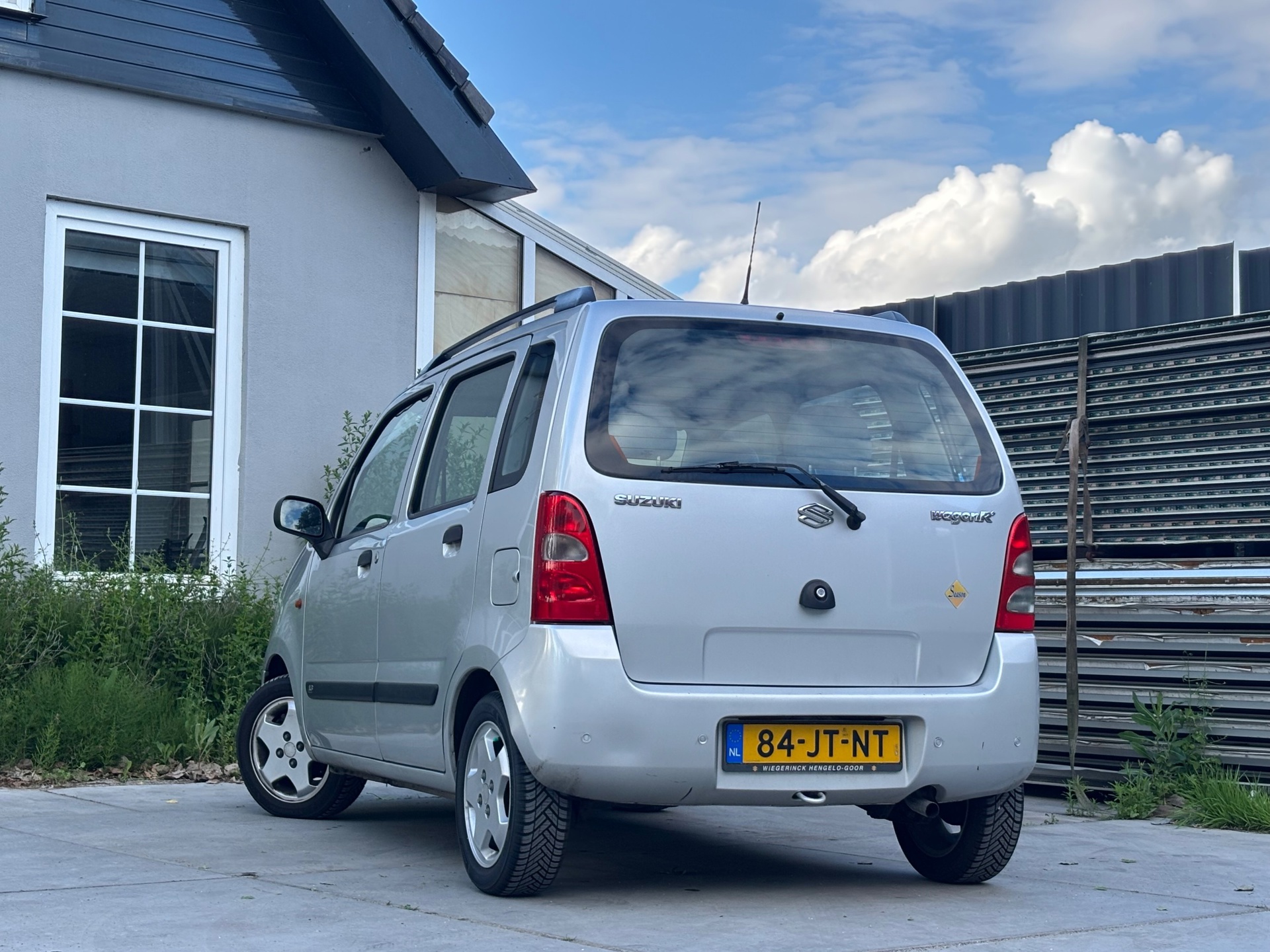 Foto van Suzuki Wagon R