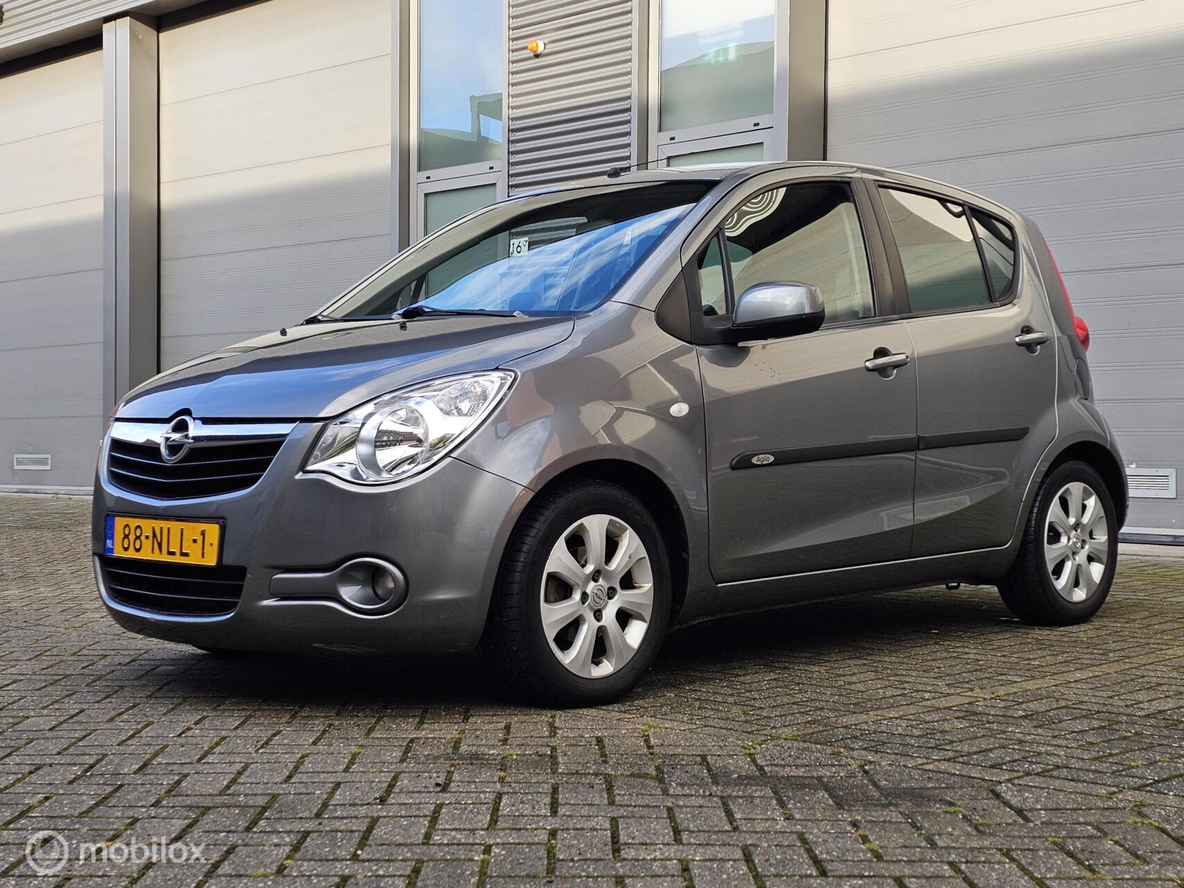 Foto van Opel Agila