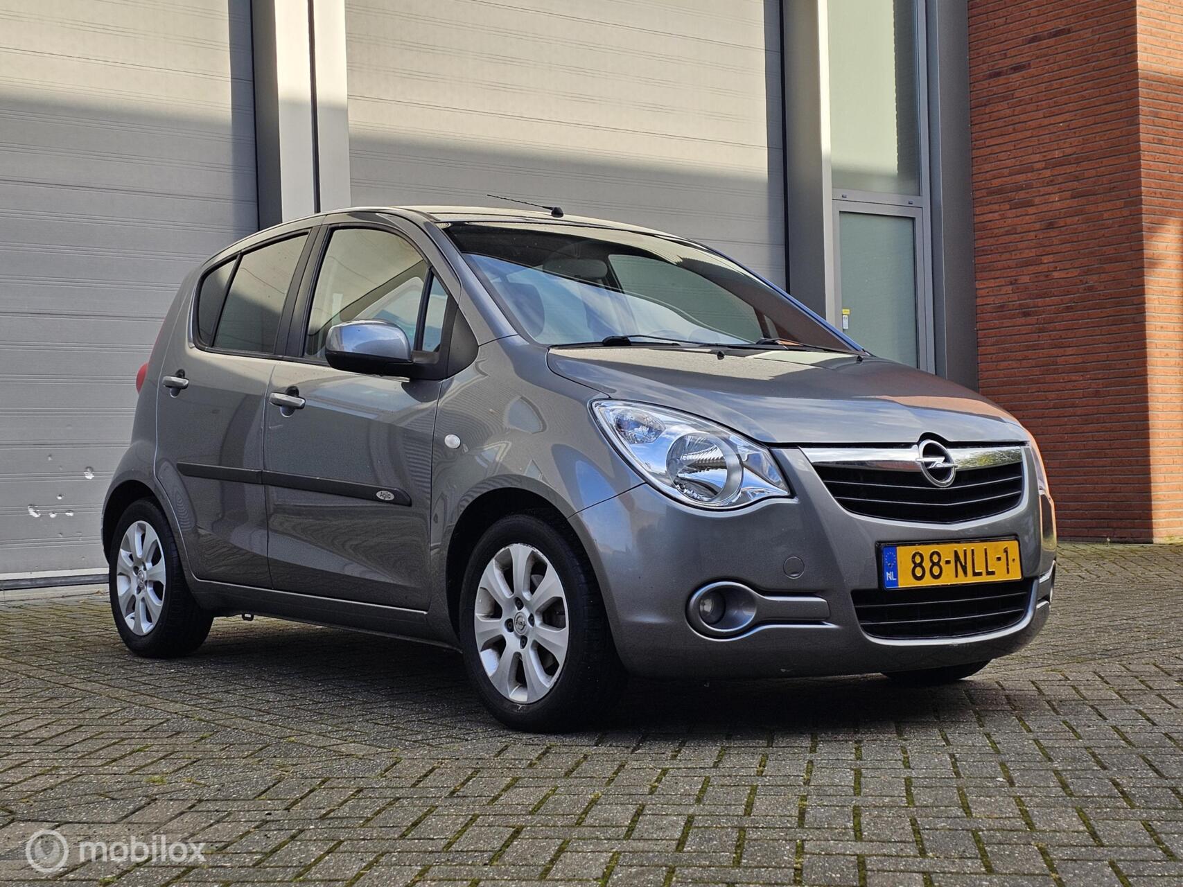 Foto van Opel Agila