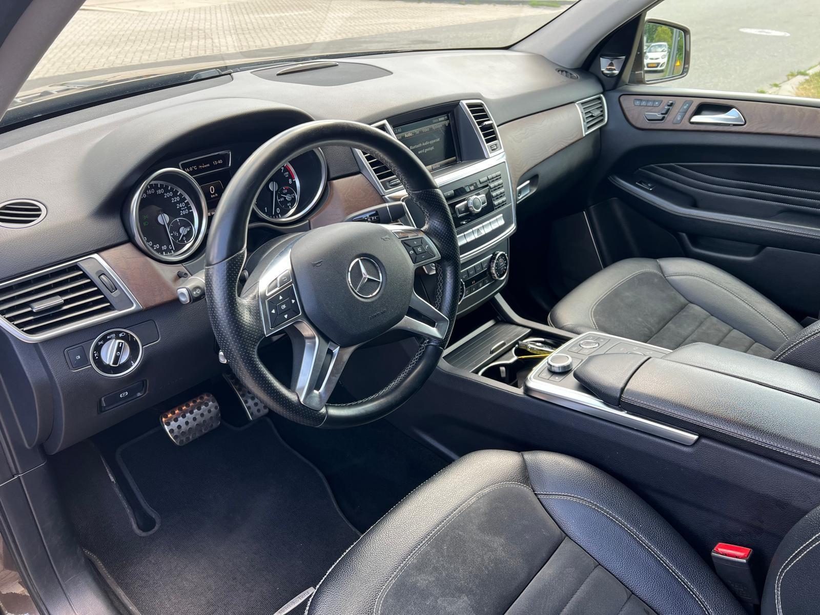 Foto van Mercedes-Benz ML 350 4Matic