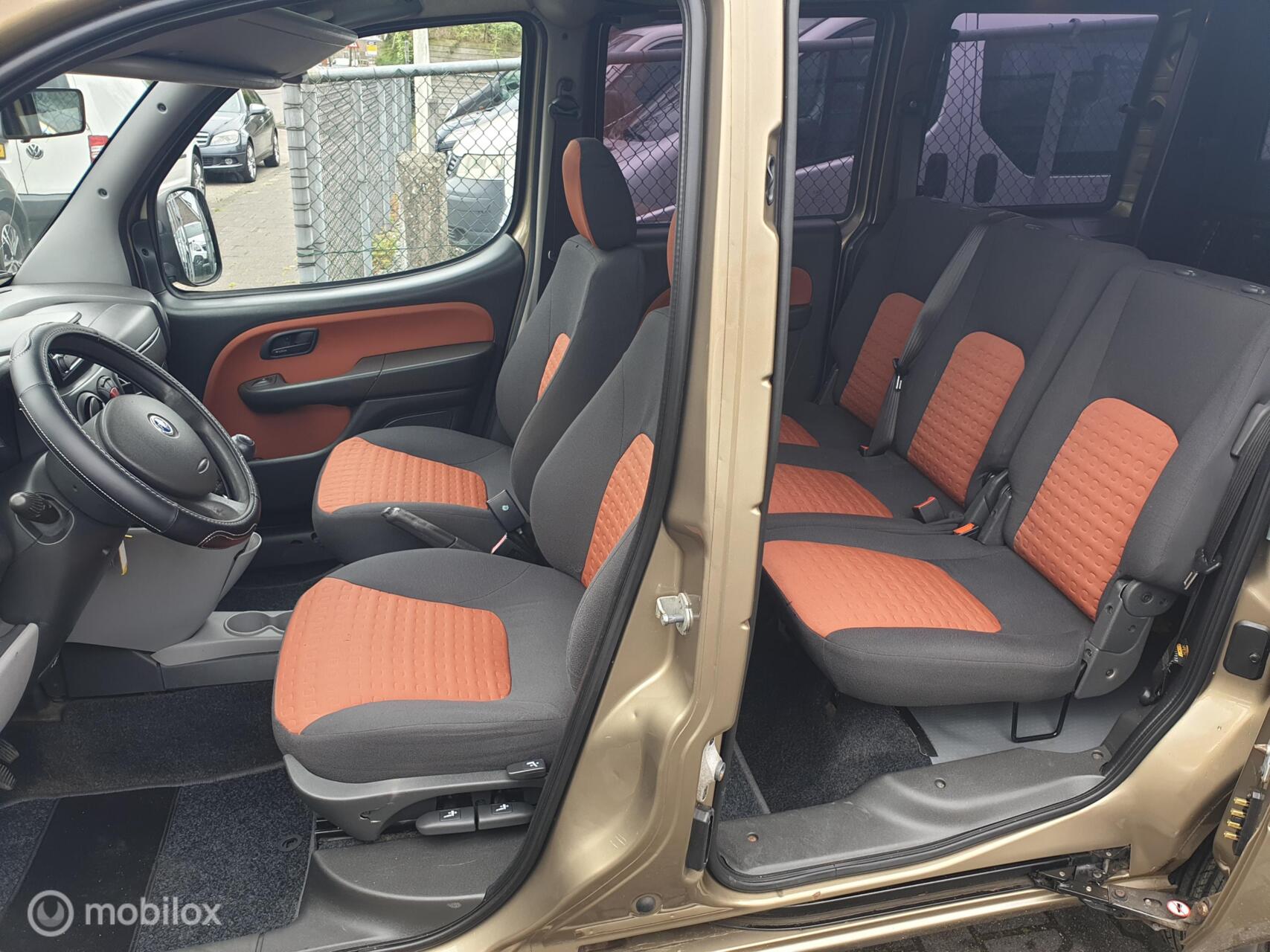 Foto van Fiat Doblo