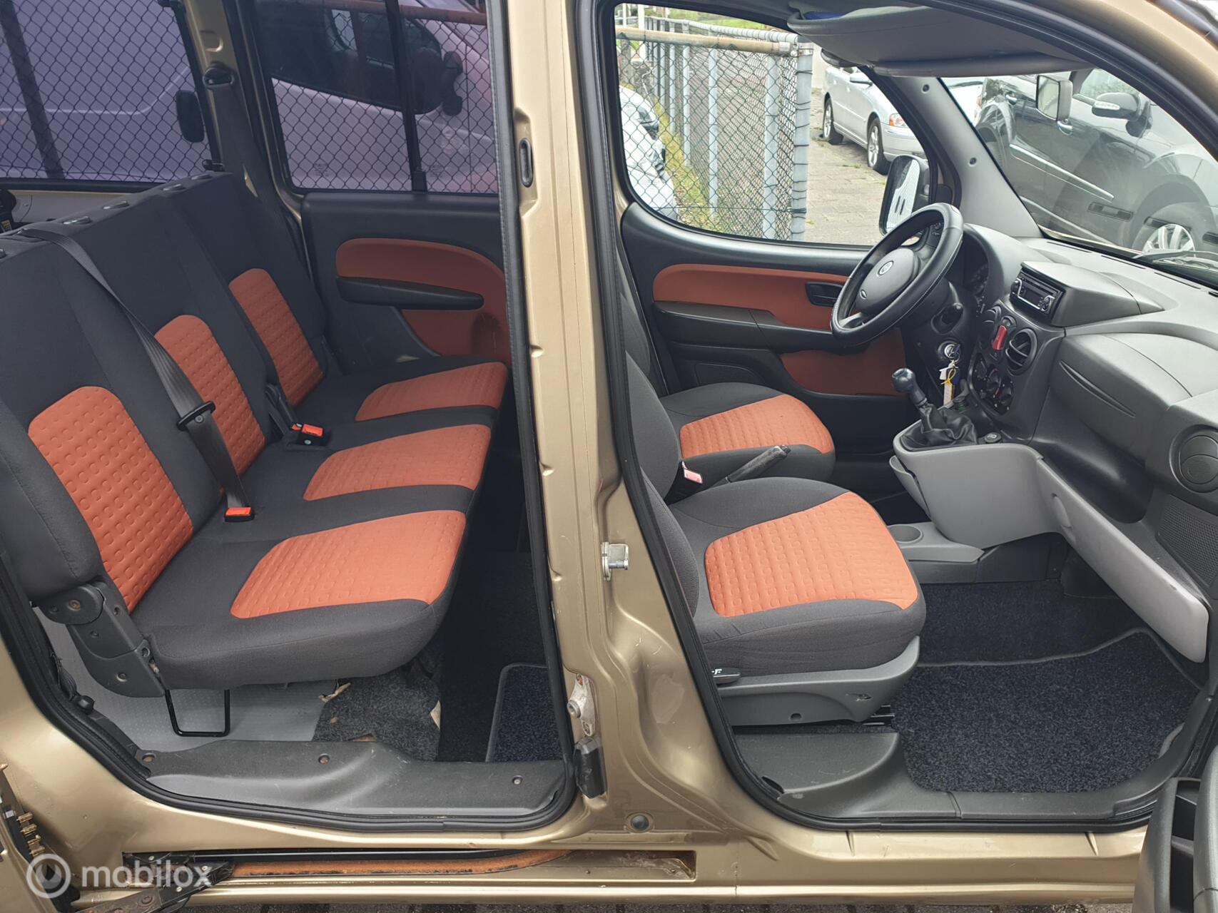 Foto van Fiat Doblo