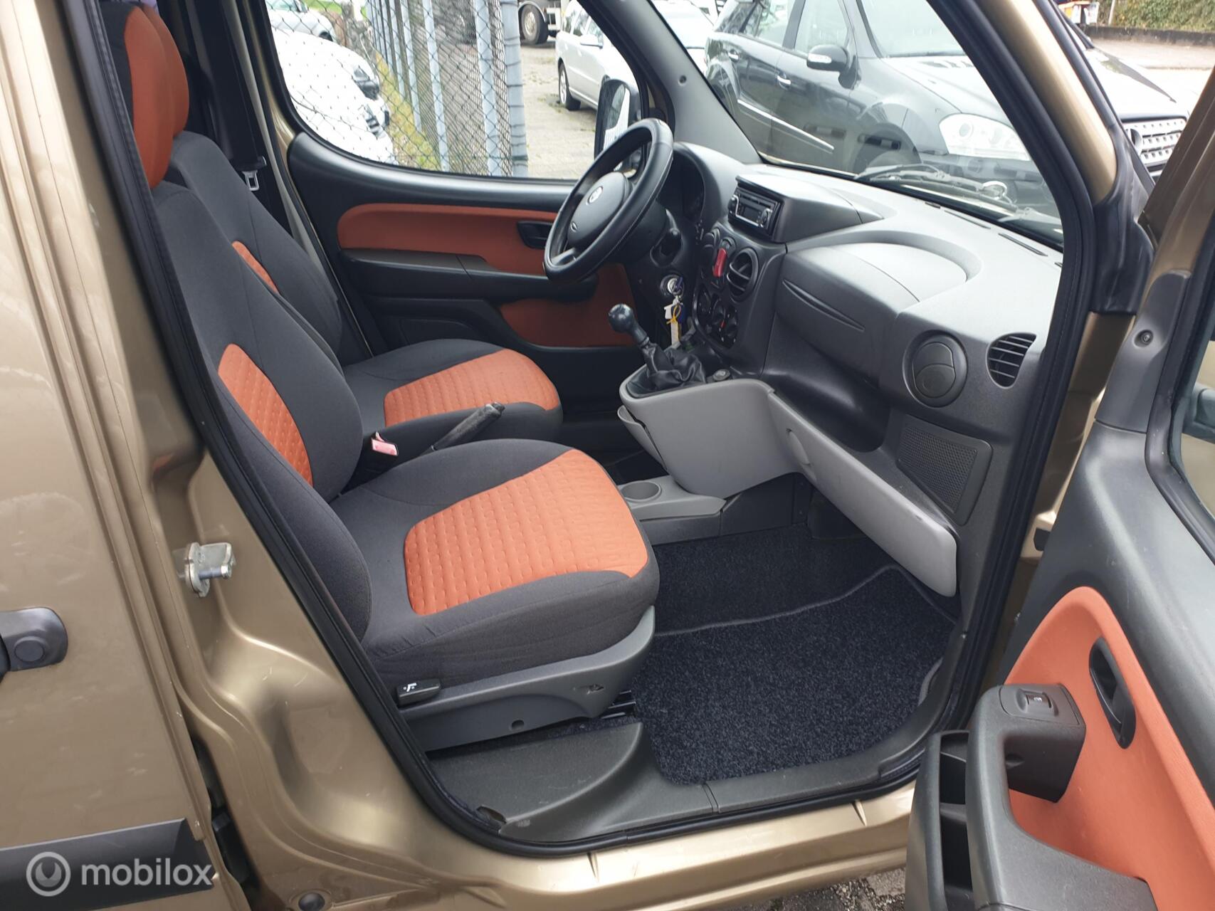 Foto van Fiat Doblo