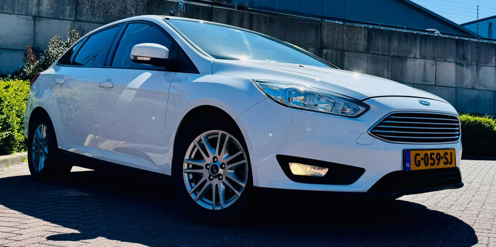 Ford Focus 1.0 Titanium Edition/TOP STAAT/RIJKLAAR/ 2015 - voorkant