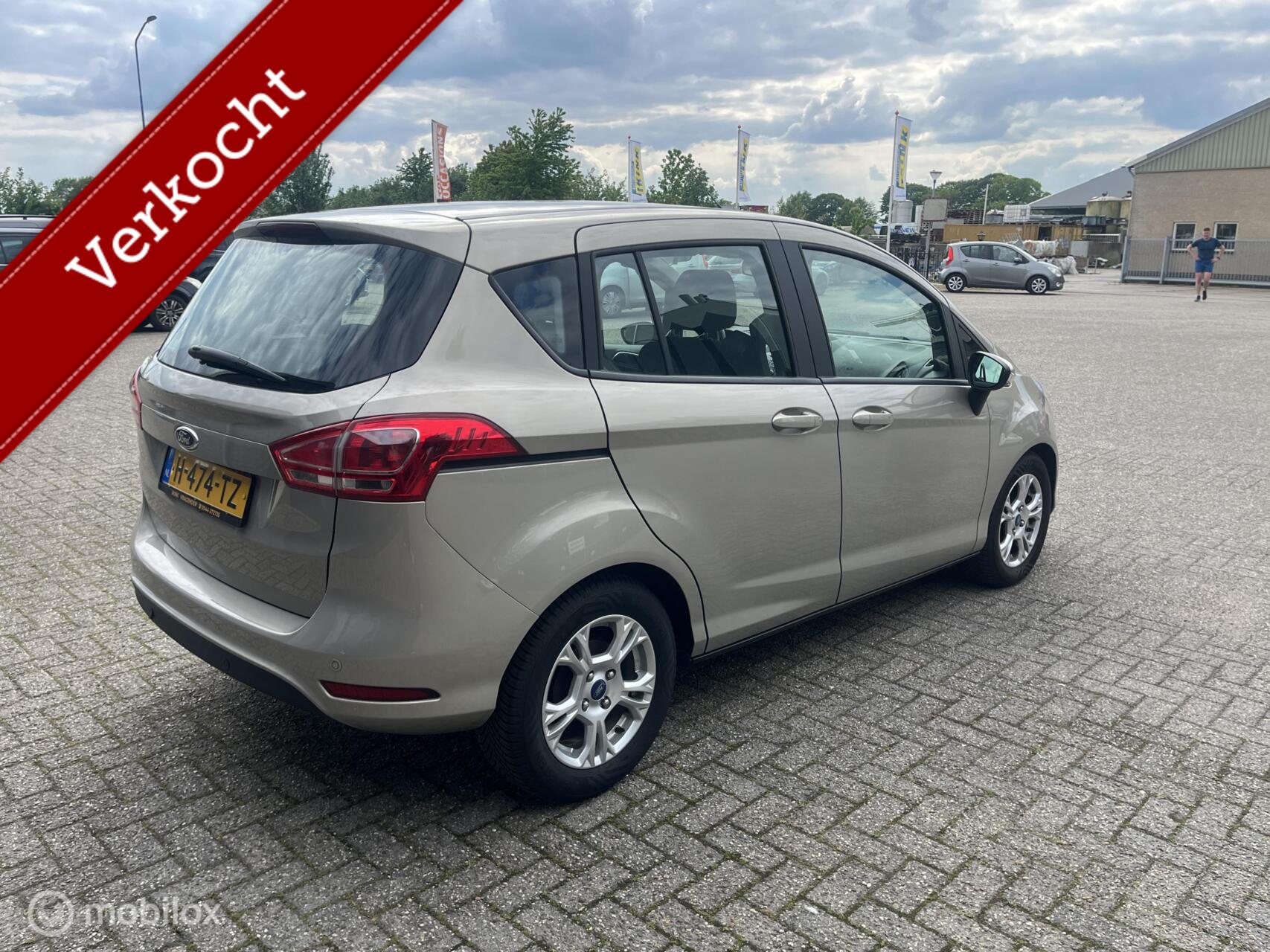 Foto van Ford B-max