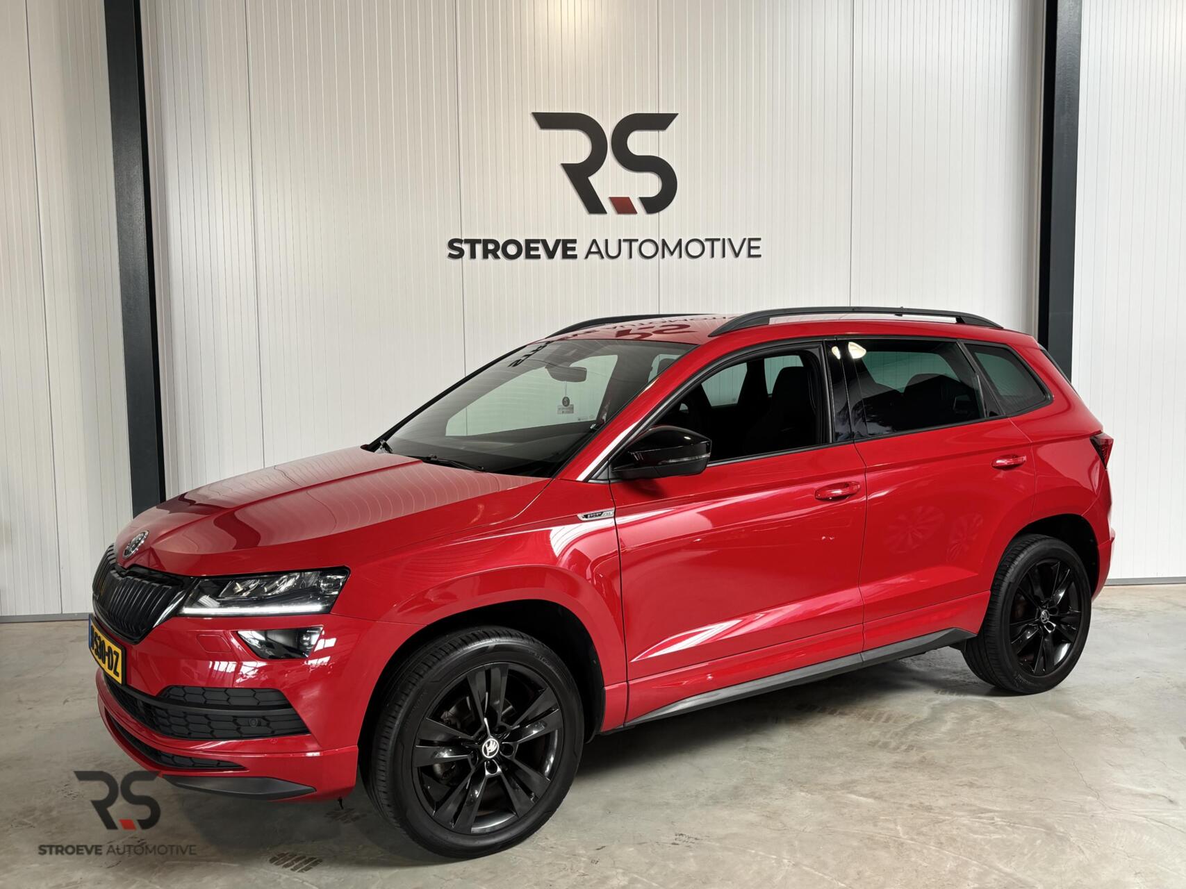 Skoda Karoq 1.5 TSI ACT 150 pk DSG Sportline Buss | Navi | LED | Camera | ACC | Virtual | Keyless | 1e Eig | Org NL | 2020 - voorkant