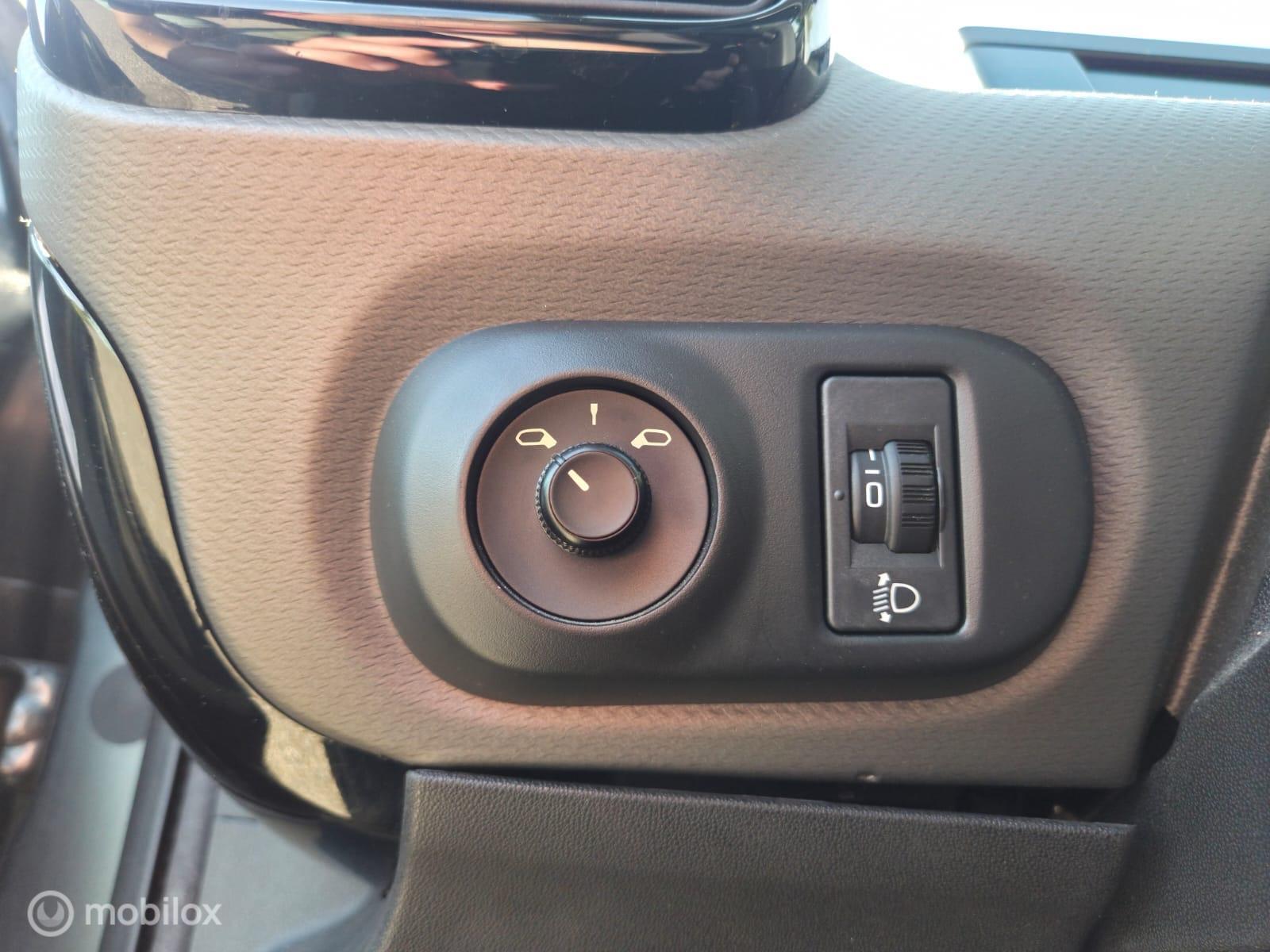Foto van Citroen C4 Cactus