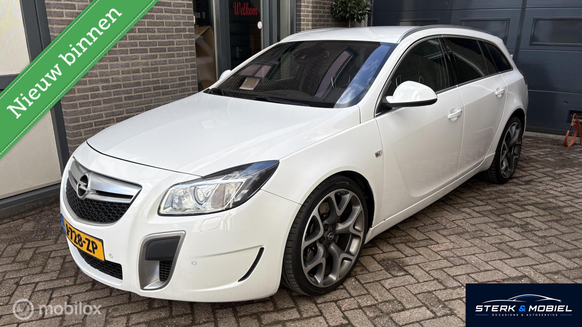 Foto van OPEL INSIGNIA SPORTS TOURER SW