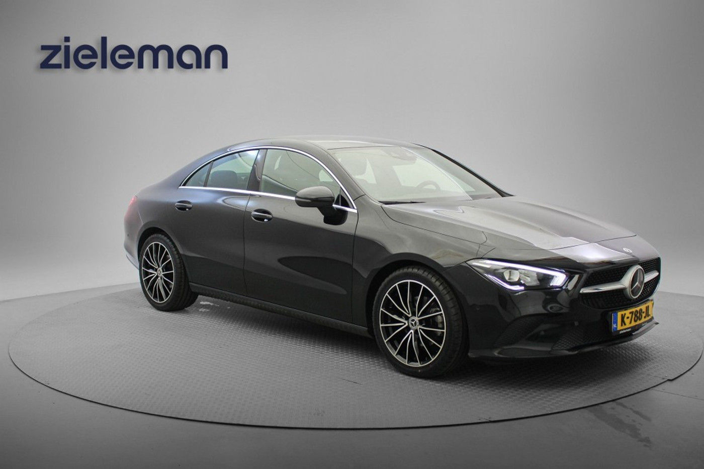 Foto van MERCEDES-BENZ CLA 180