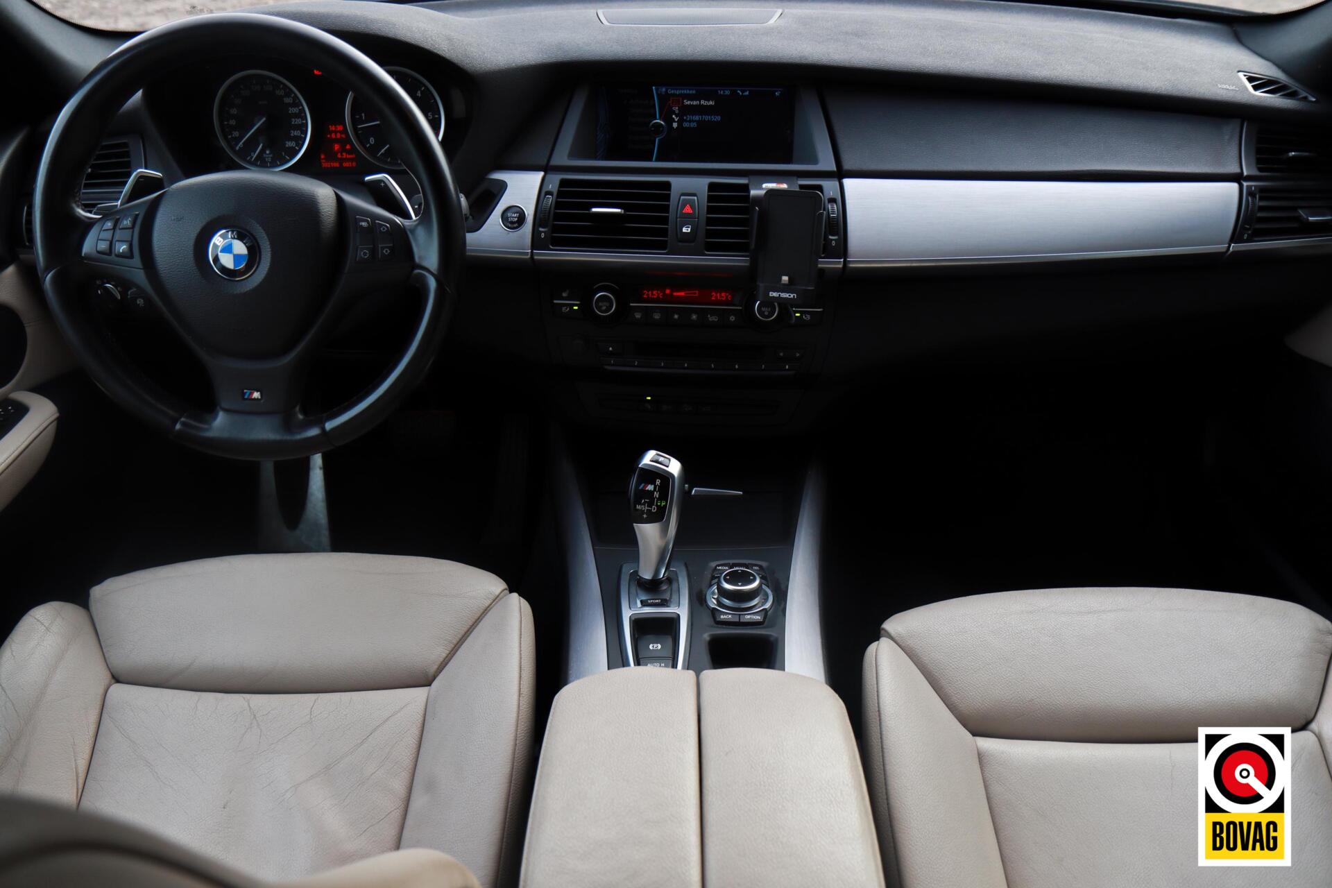 Foto van BMW X5 M50d