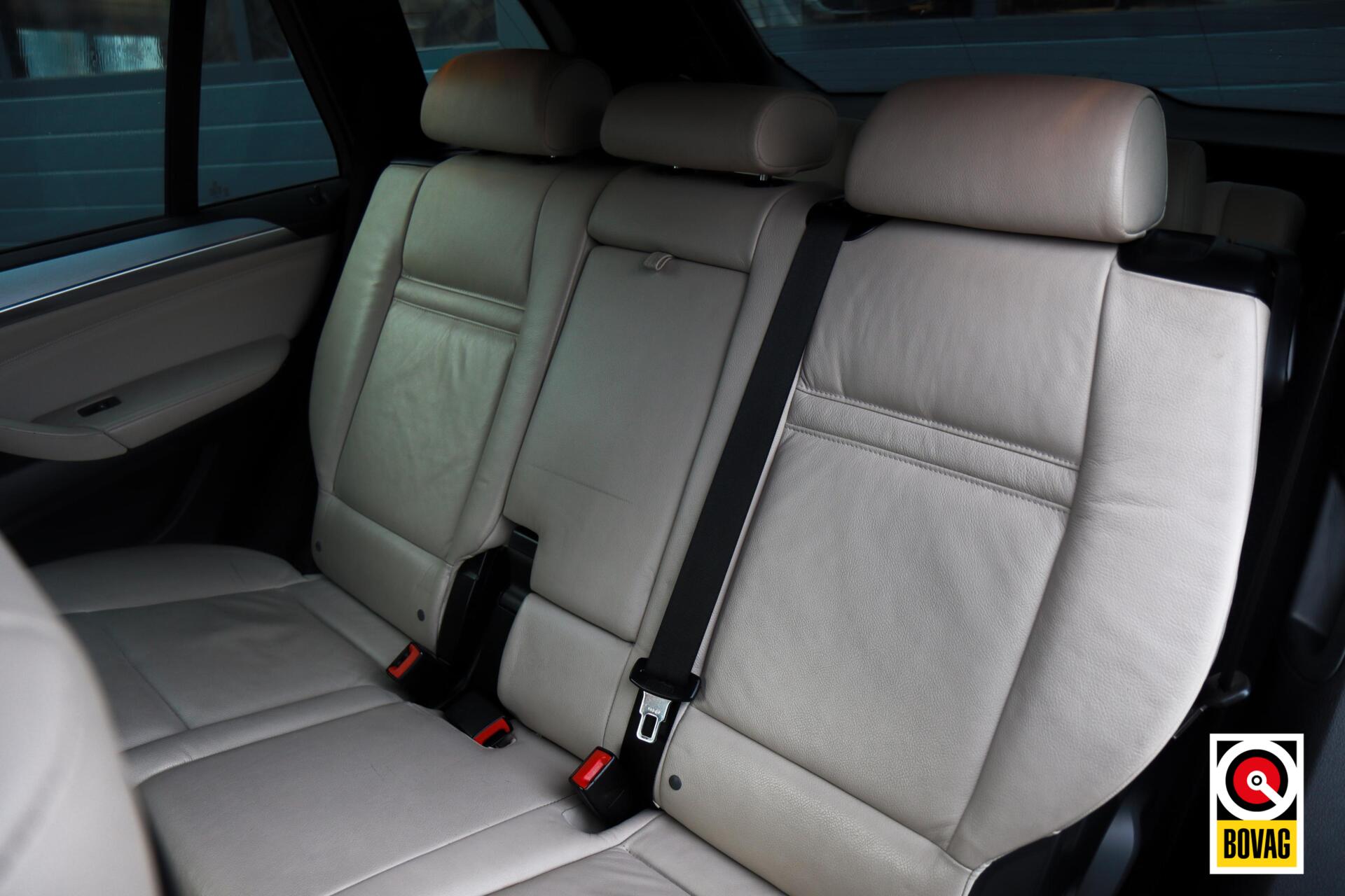 Foto van BMW X5 M50d
