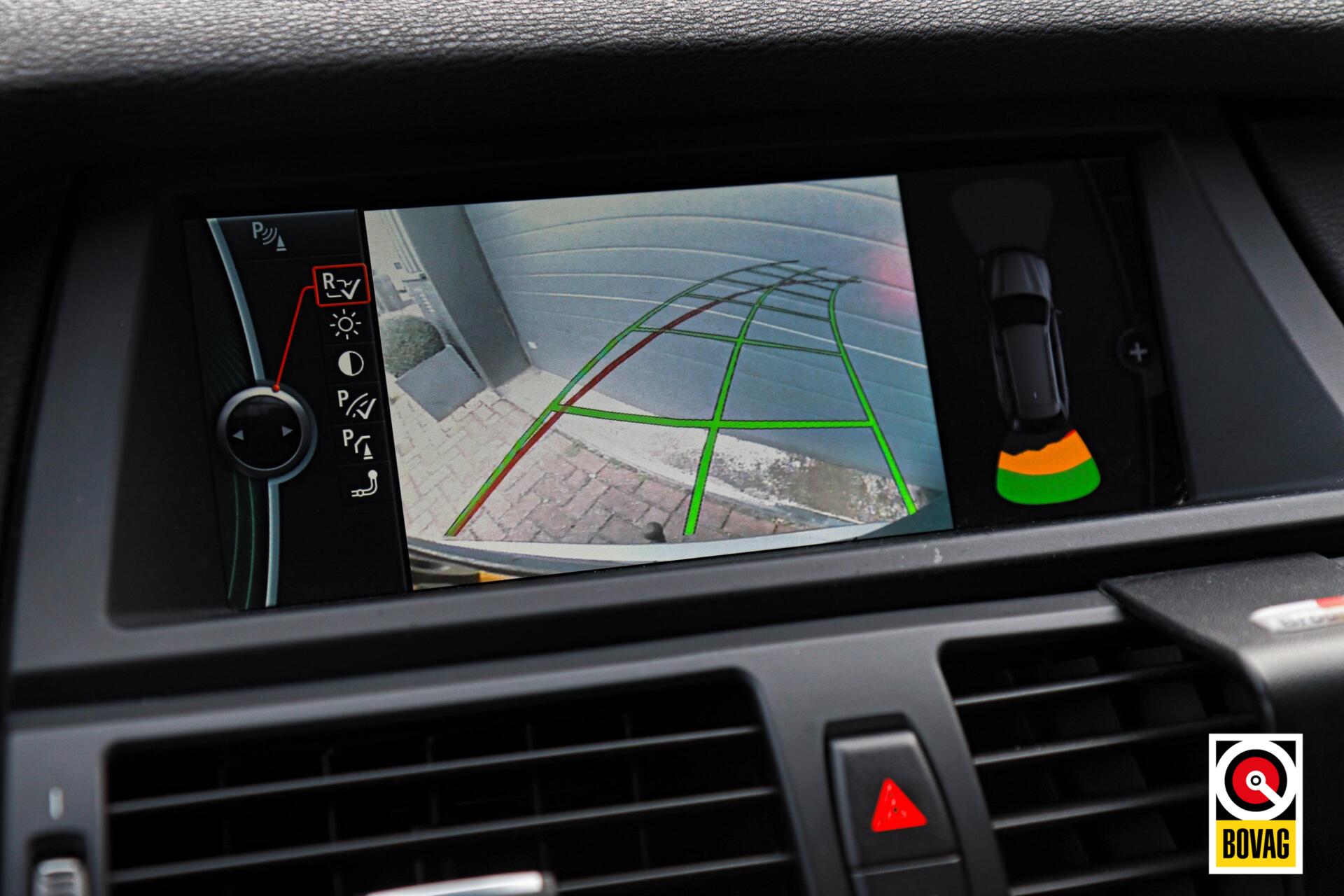 Foto van BMW X5 M50d