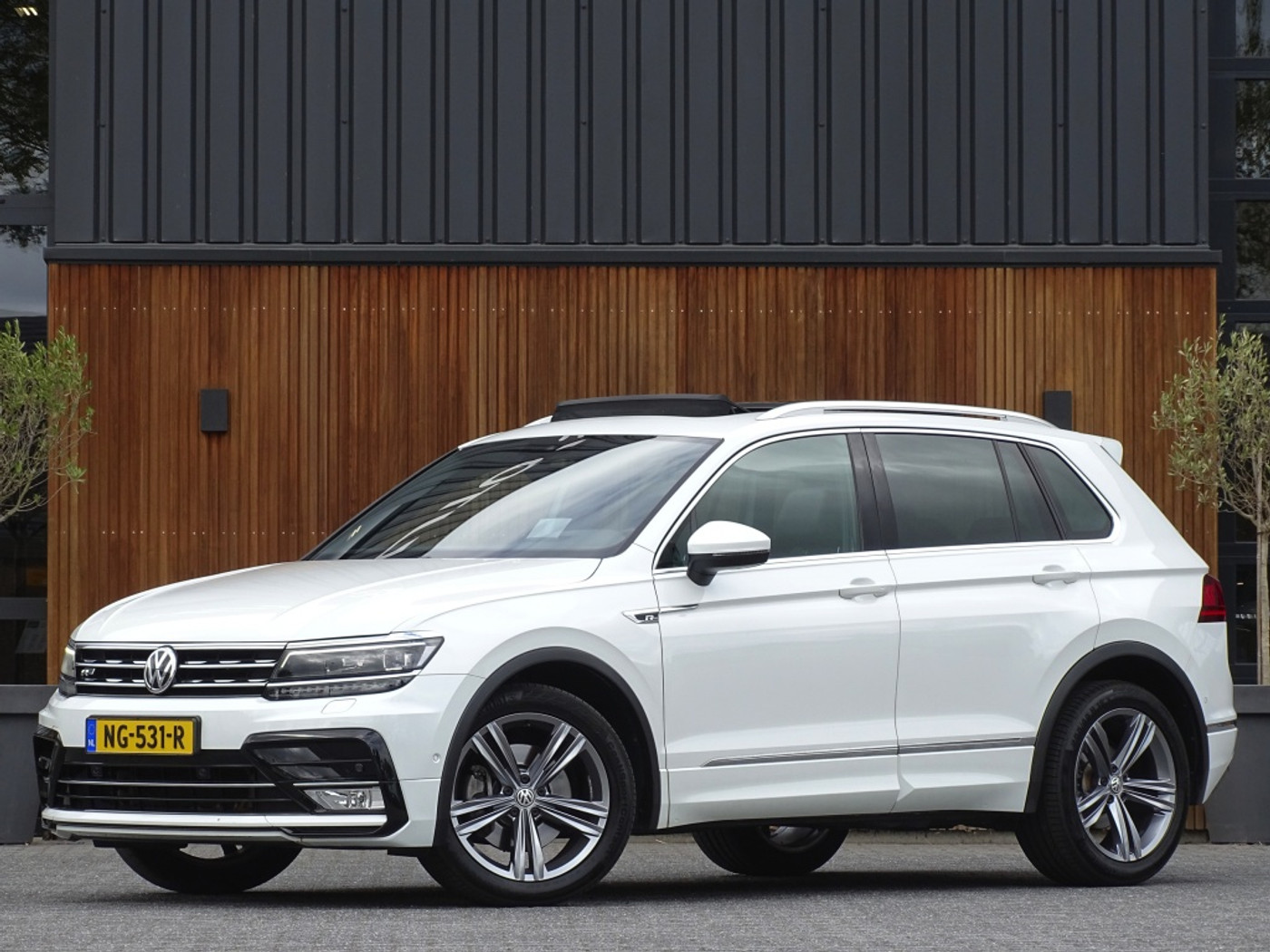 Volkswagen Tiguan 2.0 TSI 4Motion Highline 2017 - voorkant