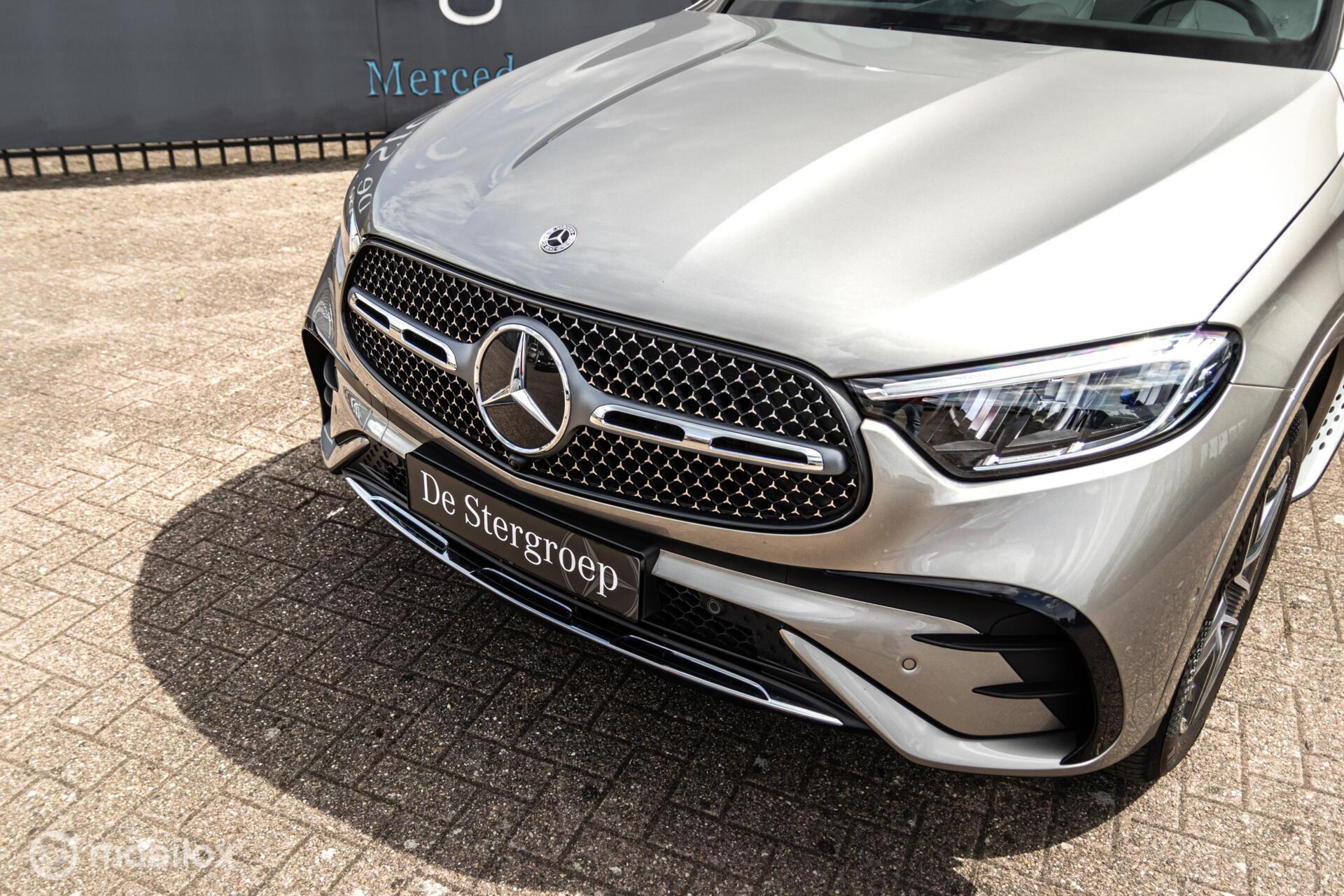 Foto van Mercedes-Benz GLC 300 E 4Matic
