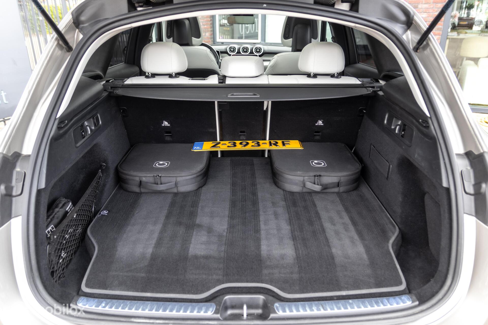 Foto van Mercedes-Benz GLC 300 E 4Matic