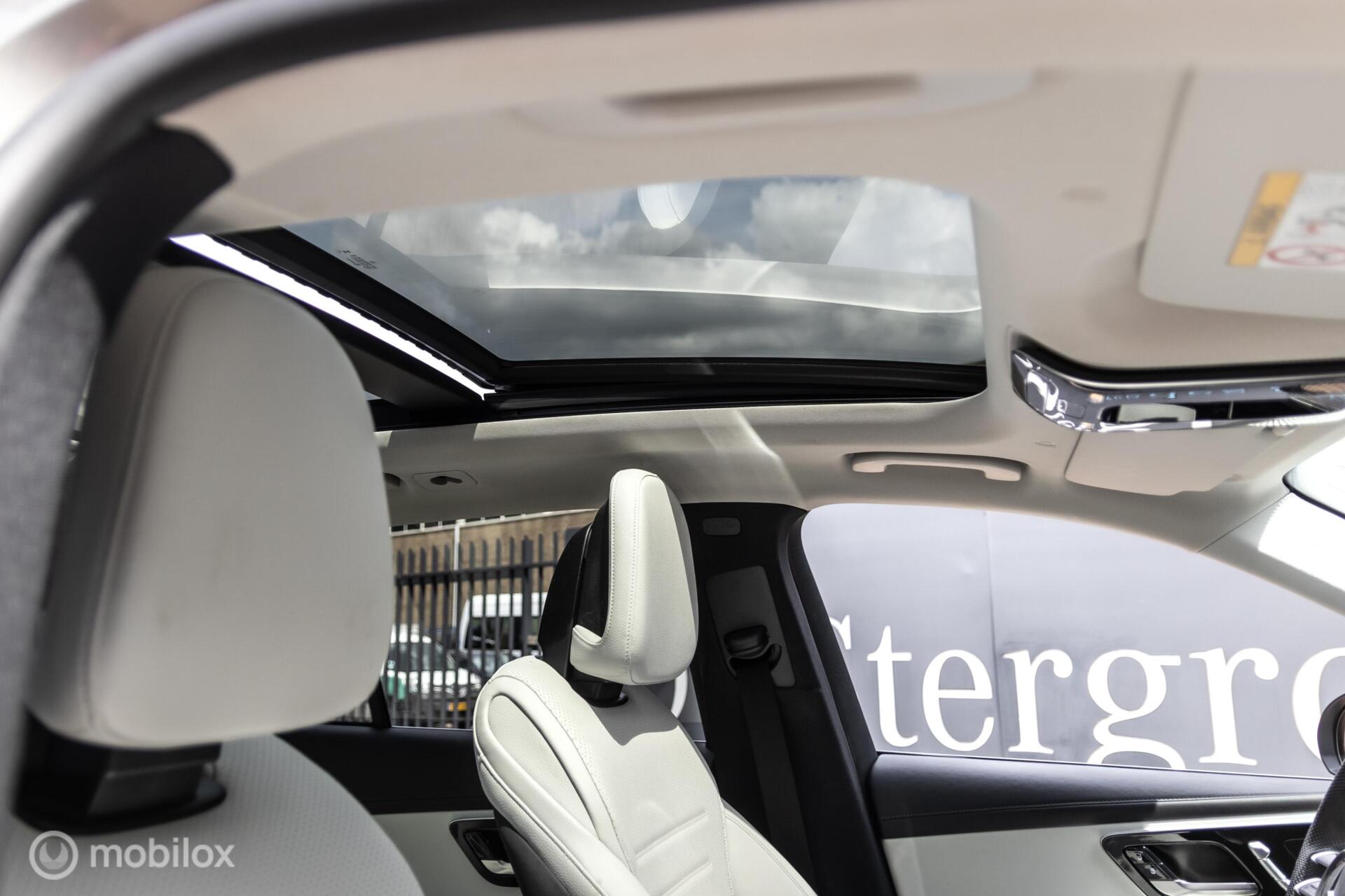 Foto van Mercedes-Benz GLC 300 E 4Matic