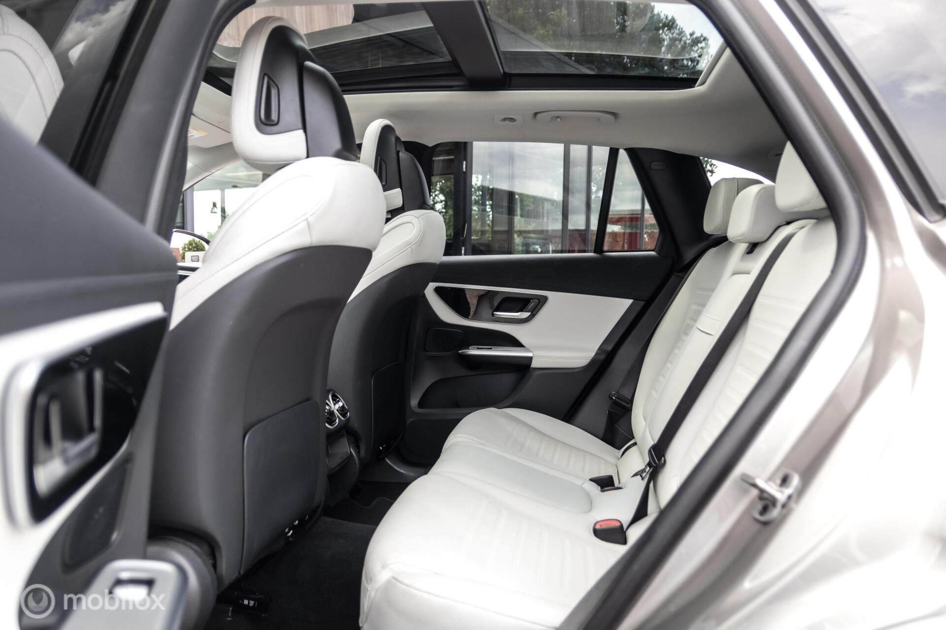 Foto van Mercedes-Benz GLC 300 E 4Matic