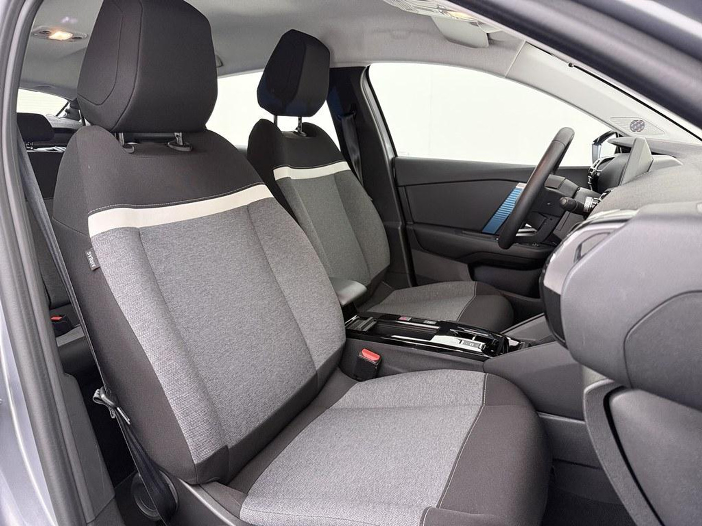 Foto van Citroen E-c4