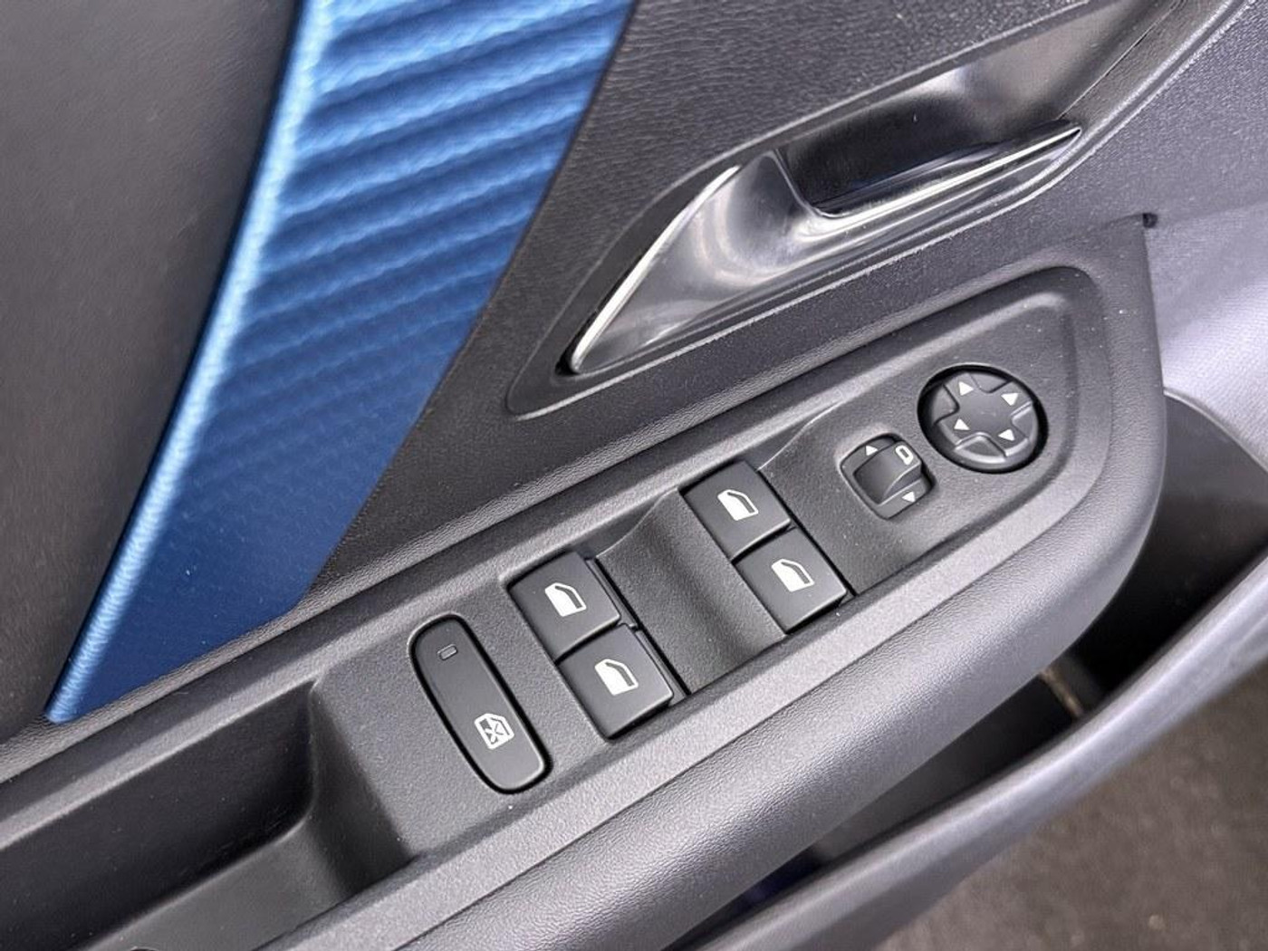 Foto van Citroen E-c4