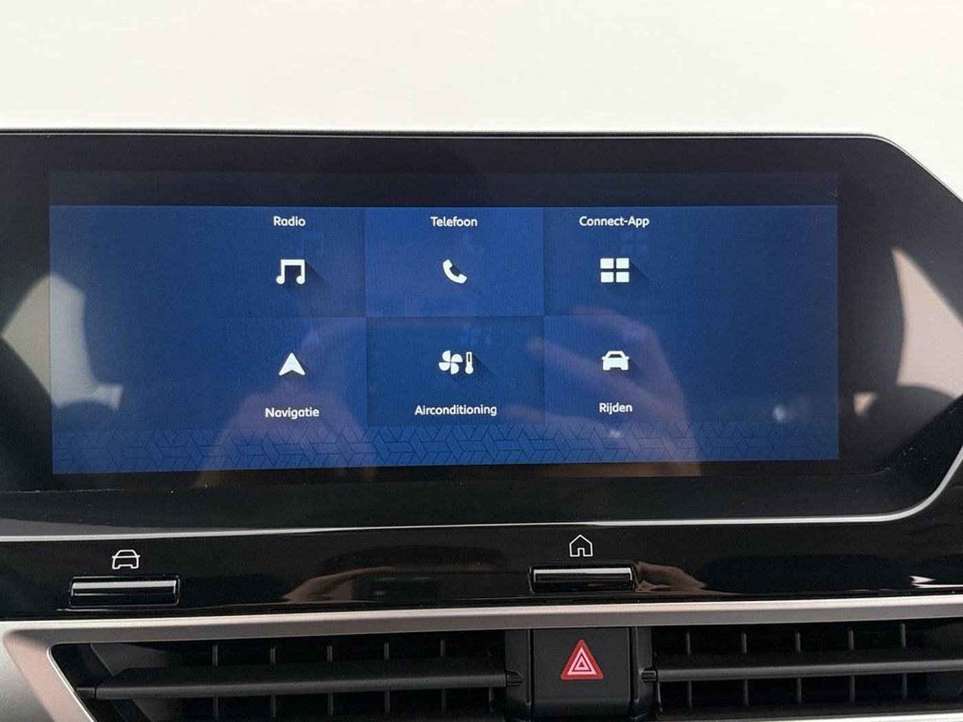 Foto van Citroen E-c4
