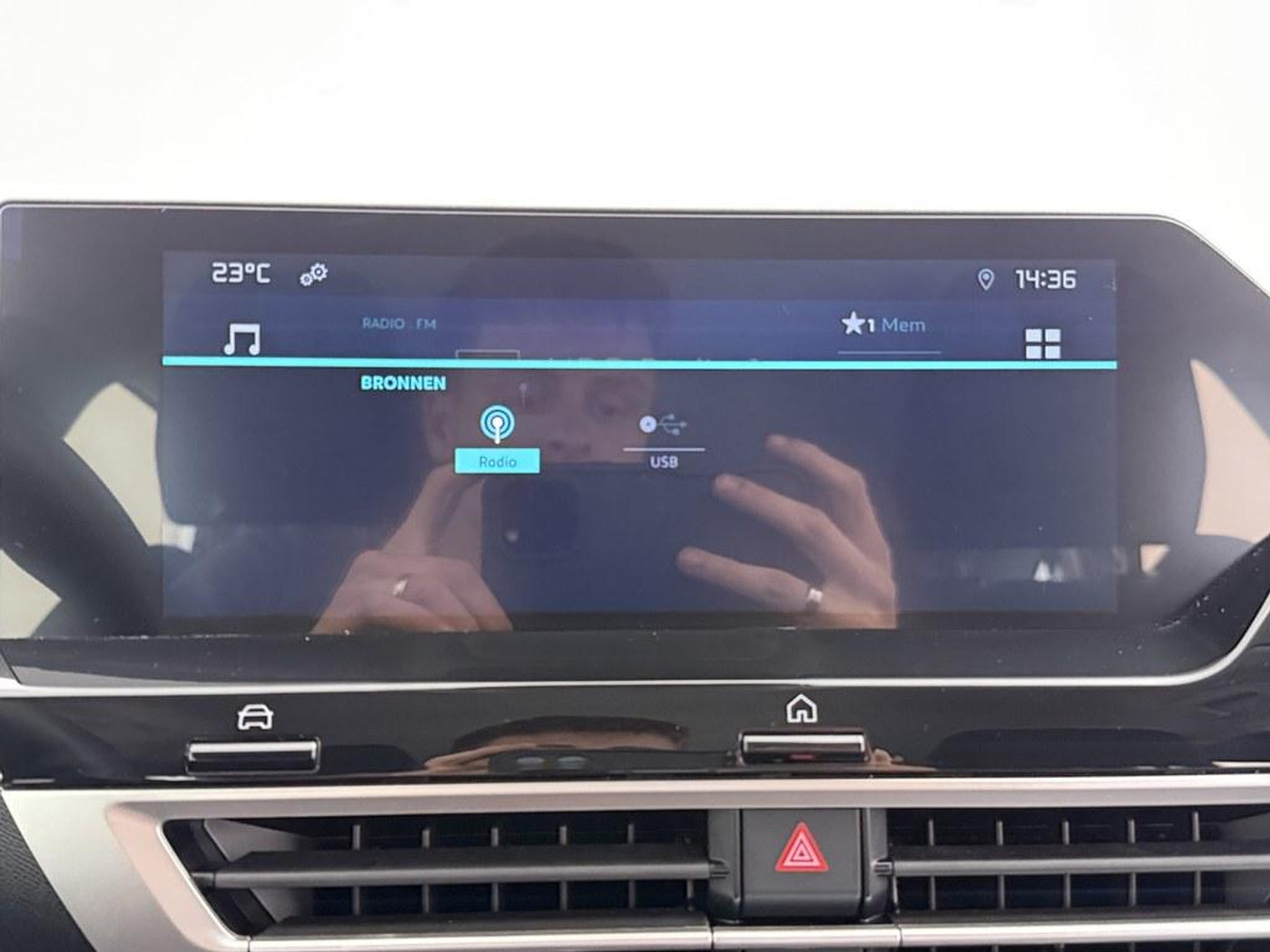 Foto van Citroen E-c4