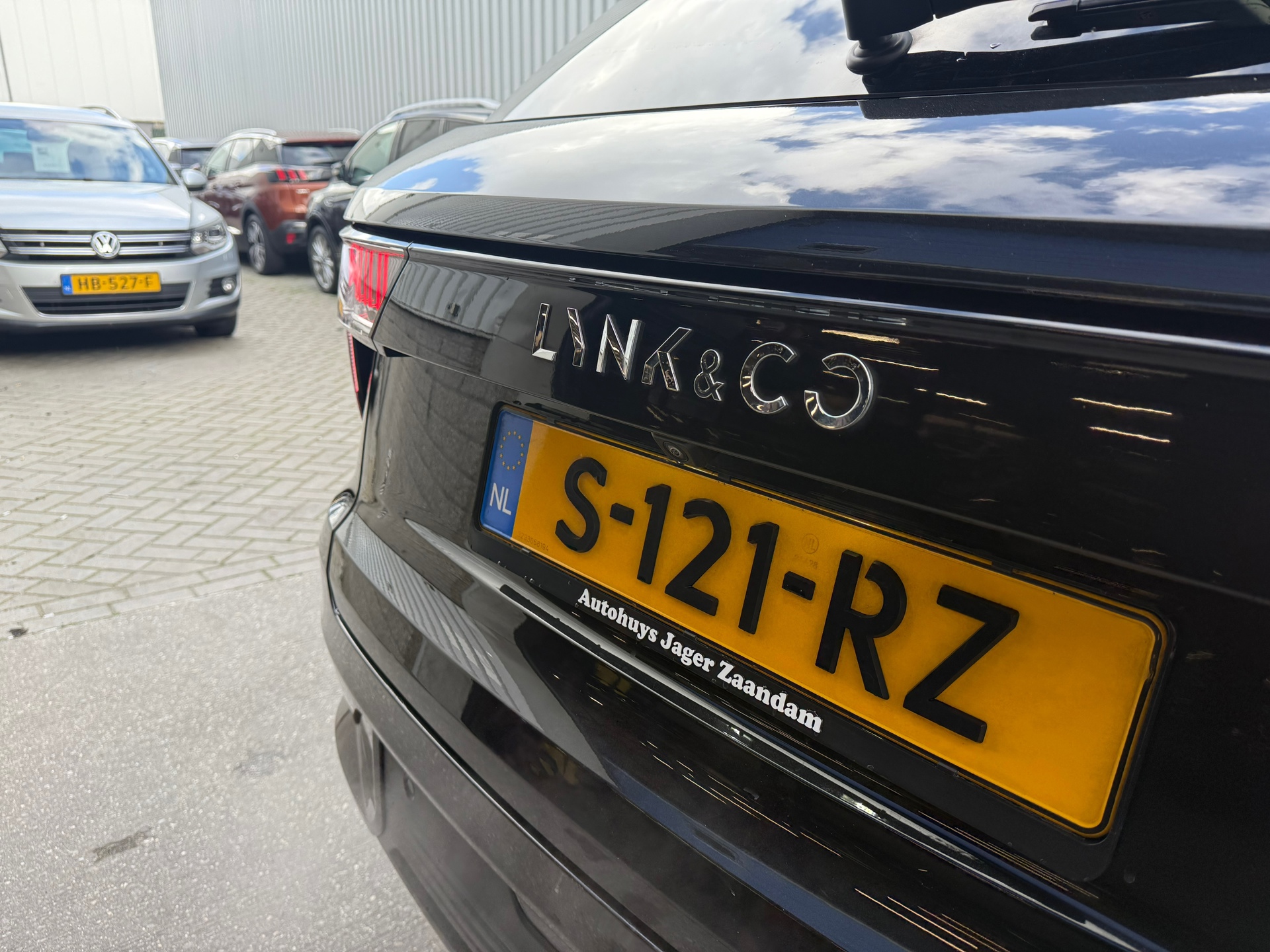 Foto van Lynk&co LYNK & Co 01