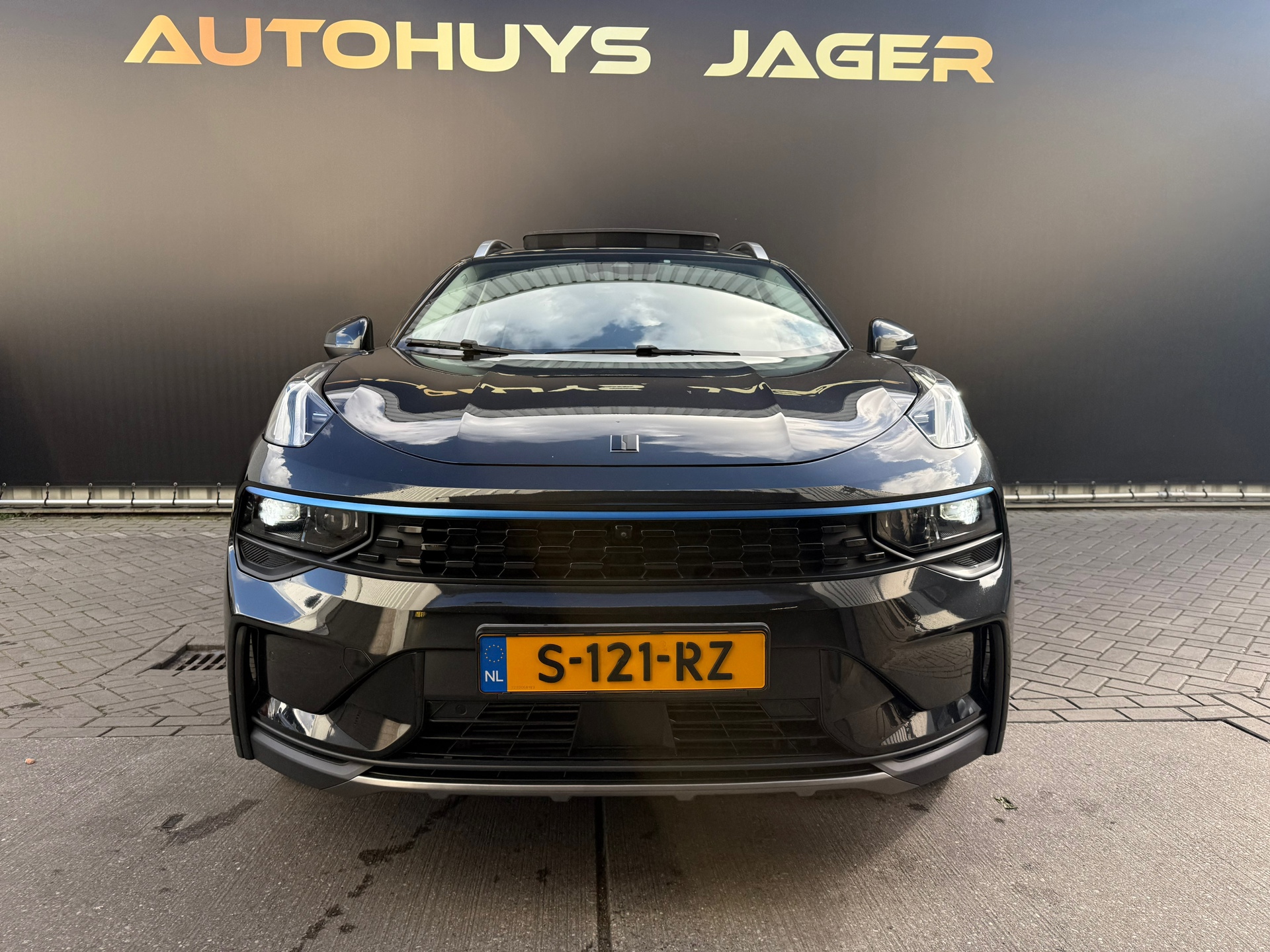 Foto van Lynk&co LYNK & Co 01