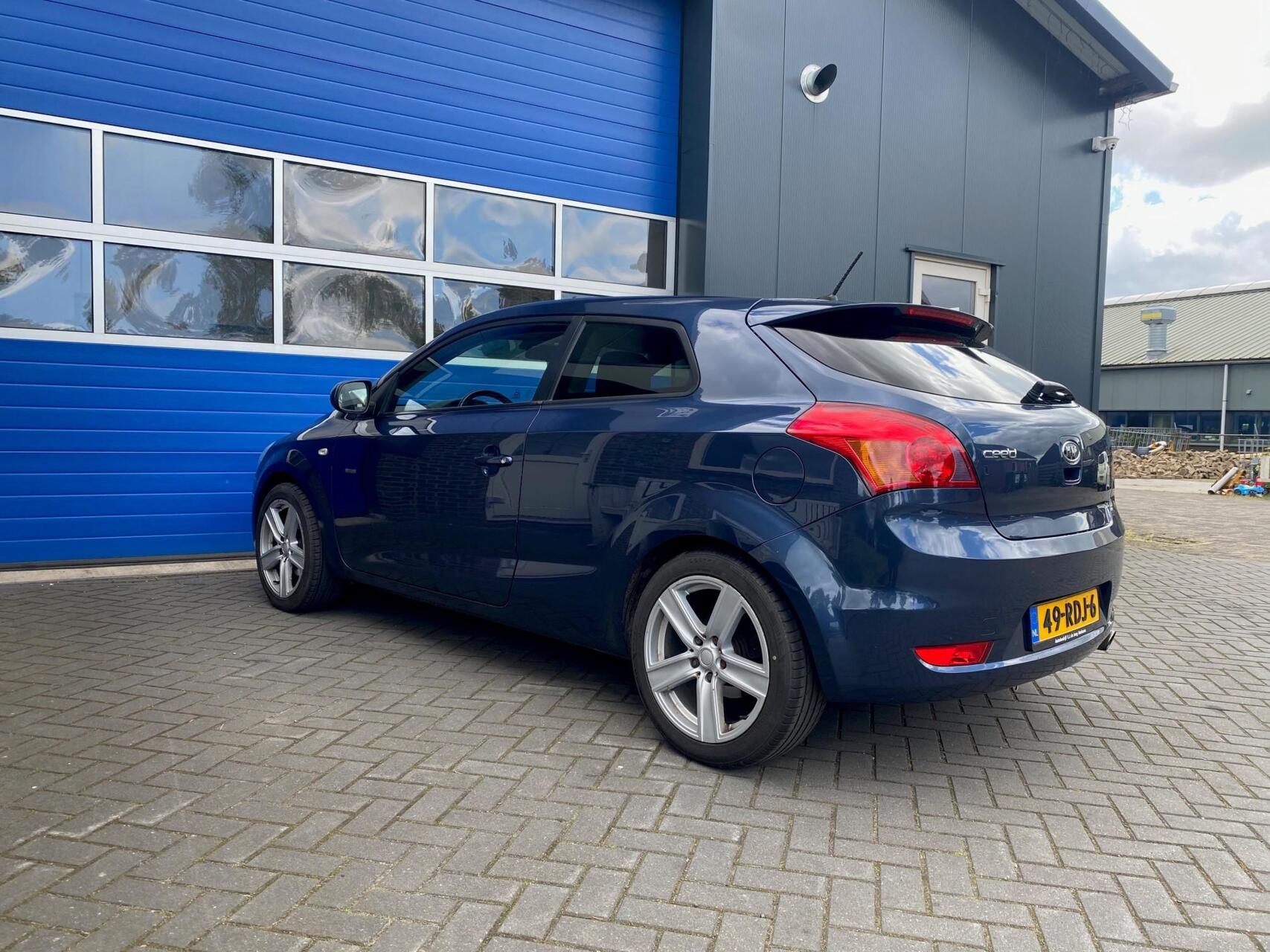 Foto van Kia Cee D