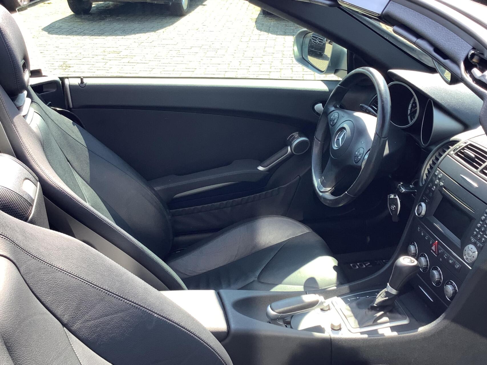 Foto van Mercedes-Benz SLK 200 Kompressor