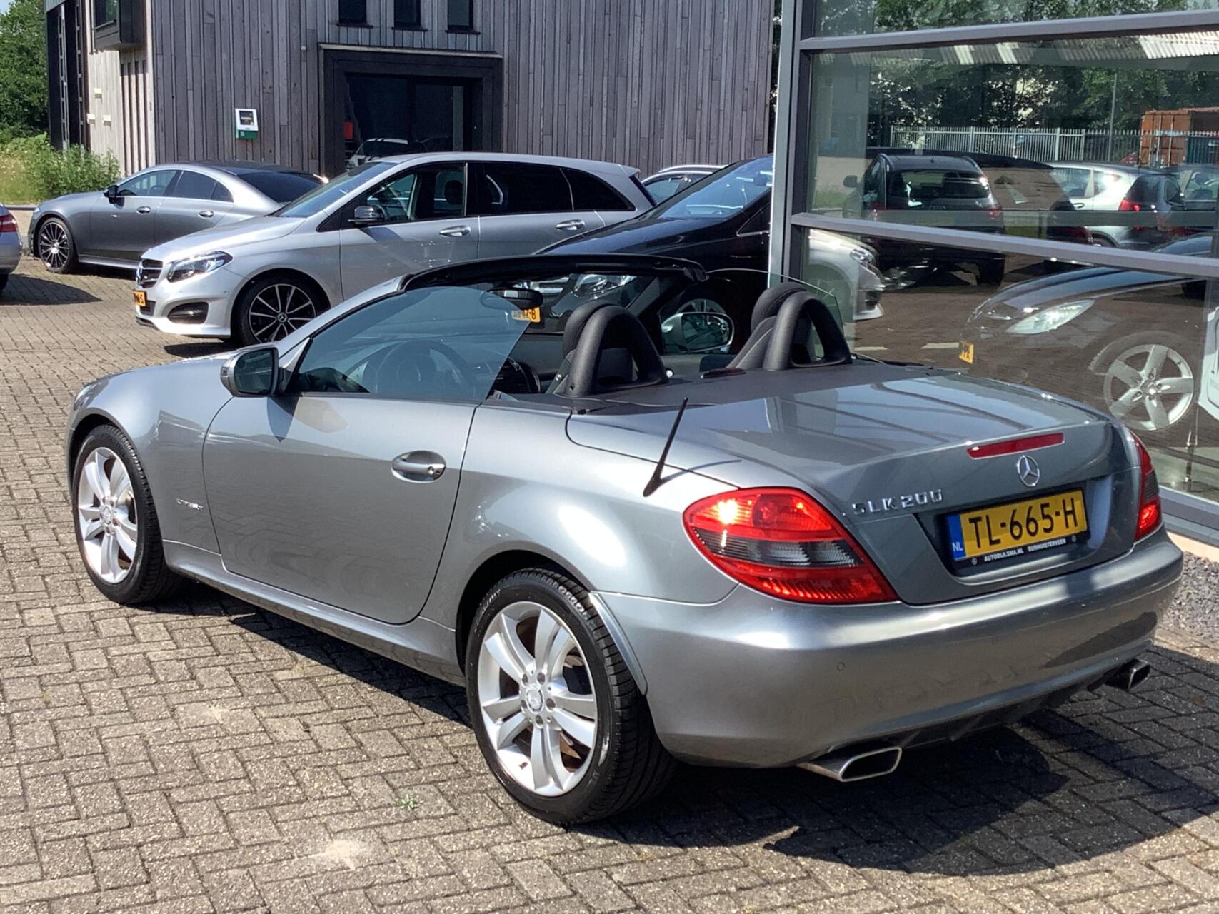 Foto van Mercedes-Benz SLK 200 Kompressor