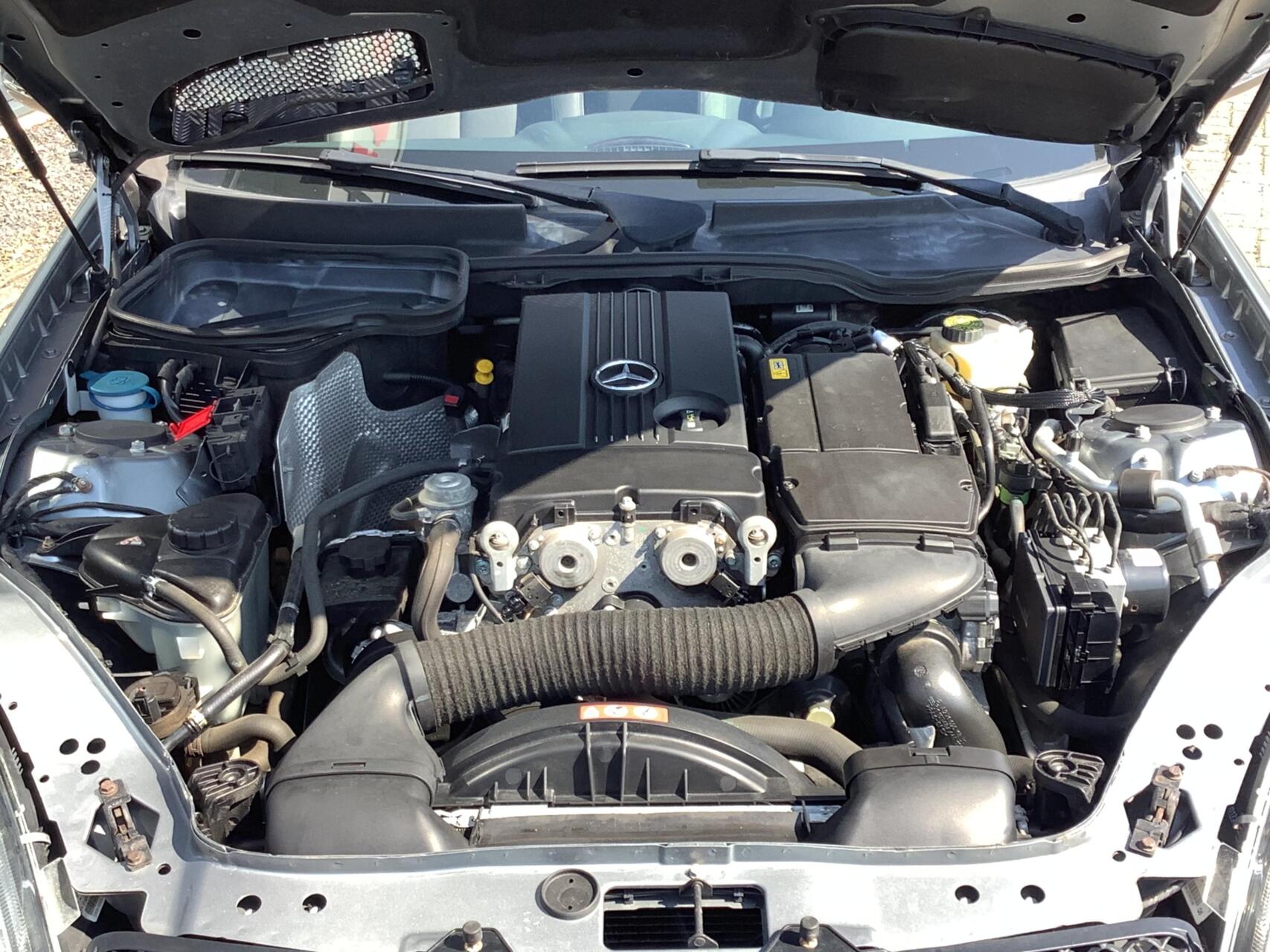 Foto van Mercedes-Benz SLK 200 Kompressor