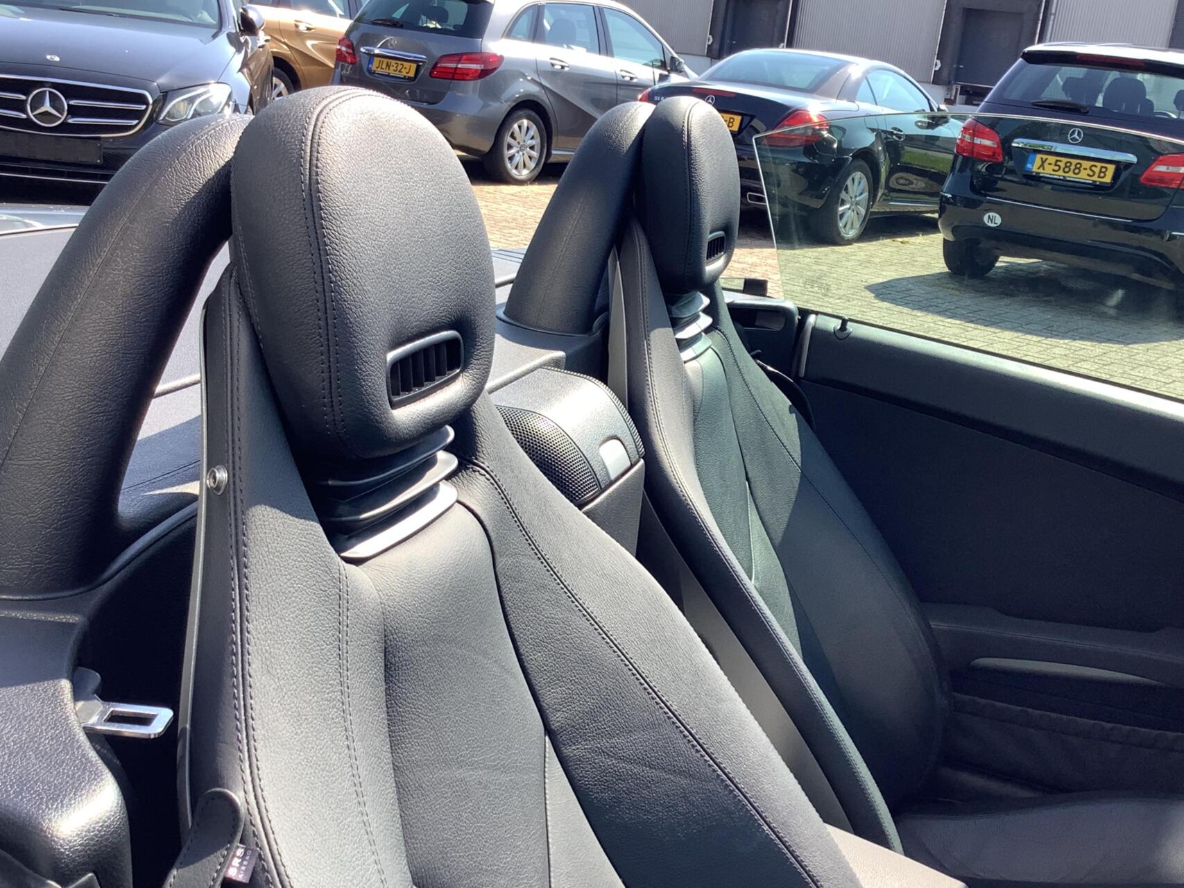 Foto van Mercedes-Benz SLK 200 Kompressor