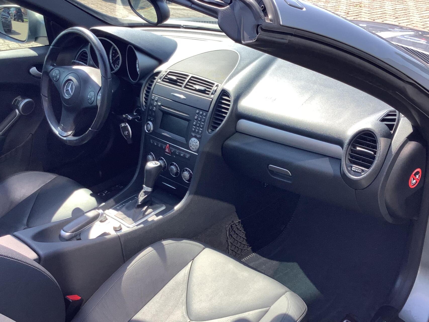 Foto van Mercedes-Benz SLK 200 Kompressor