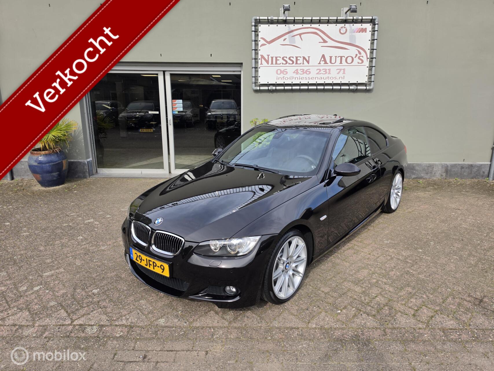 BMW 3er Reihe 325i Individual M-Sport 2008 - voorkant
