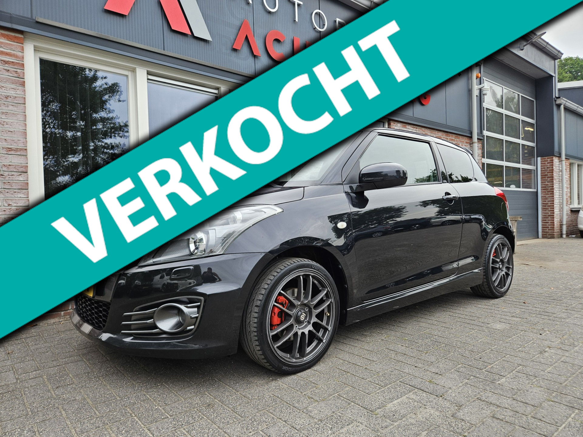 Suzuki Swift Sport 1.6 Sport Carplay! 136PK! Leuke/Nette Auto! Airco! Cruise Control! 6-Versnellingen! 2013 - voorkant
