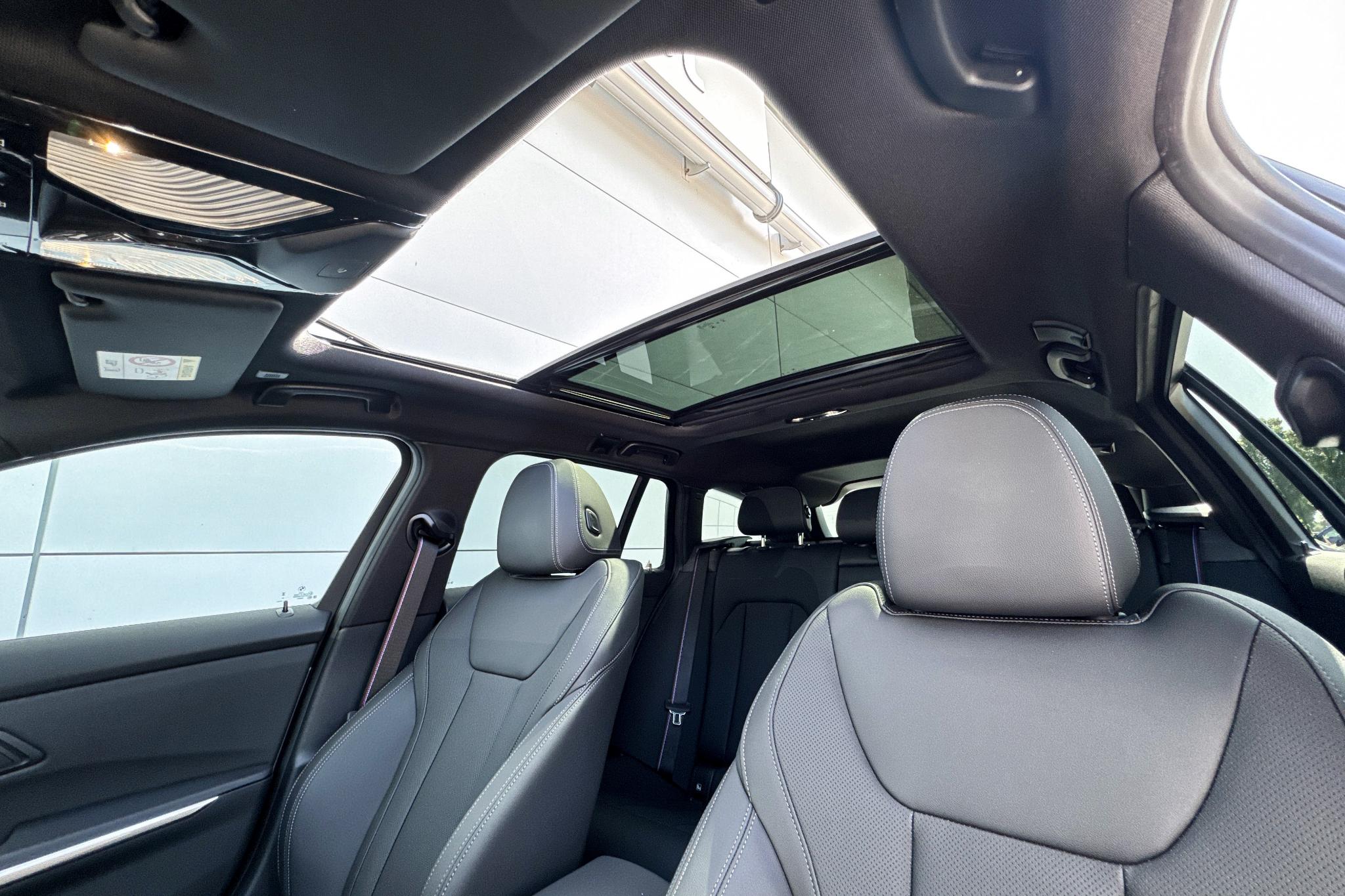 Foto van BMW 330e