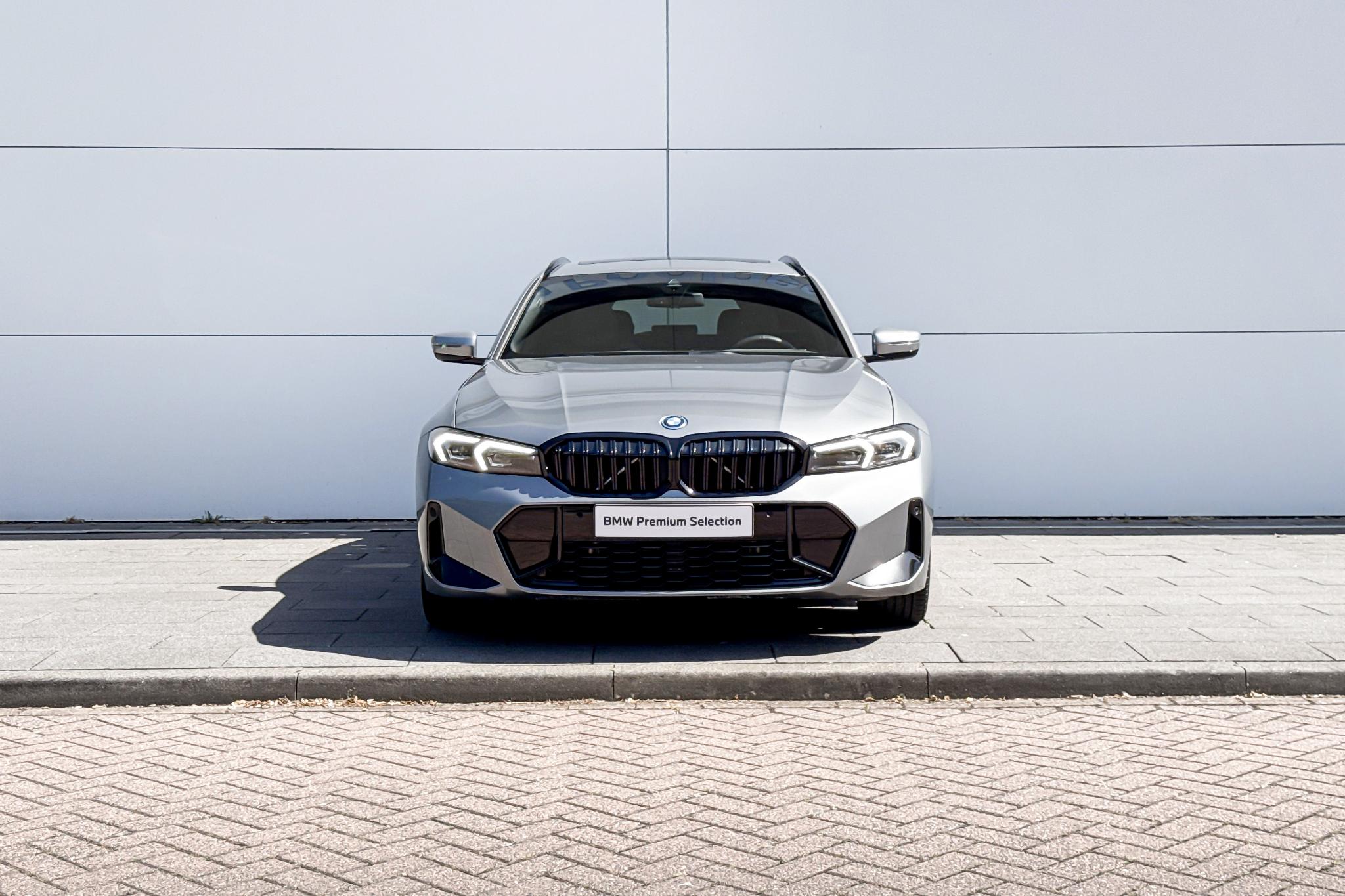Foto van BMW 330e