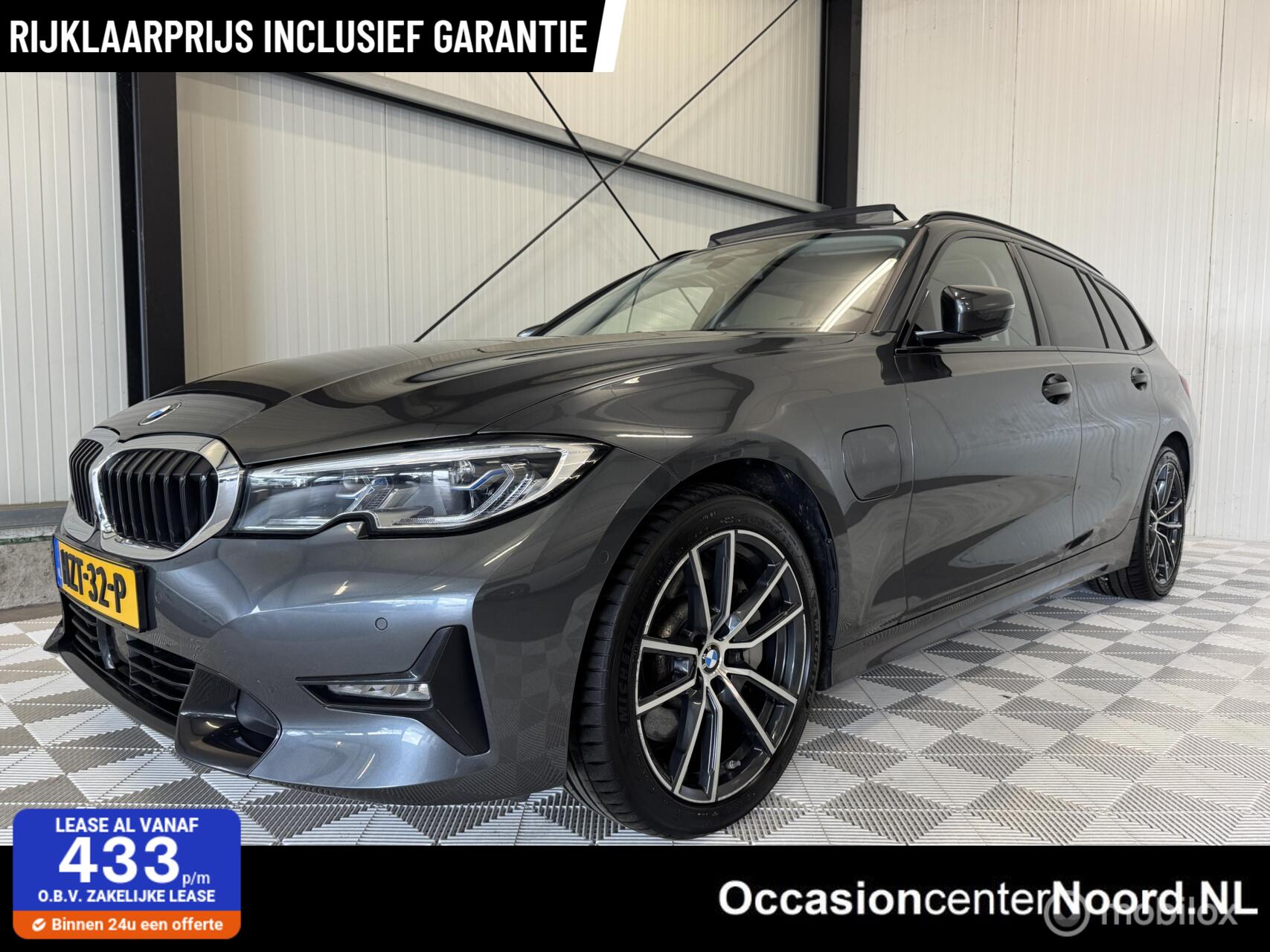 BMW 3-serie Touring 330e Sportline | Leer | HUD | Pano | ACC 2020 - voorkant