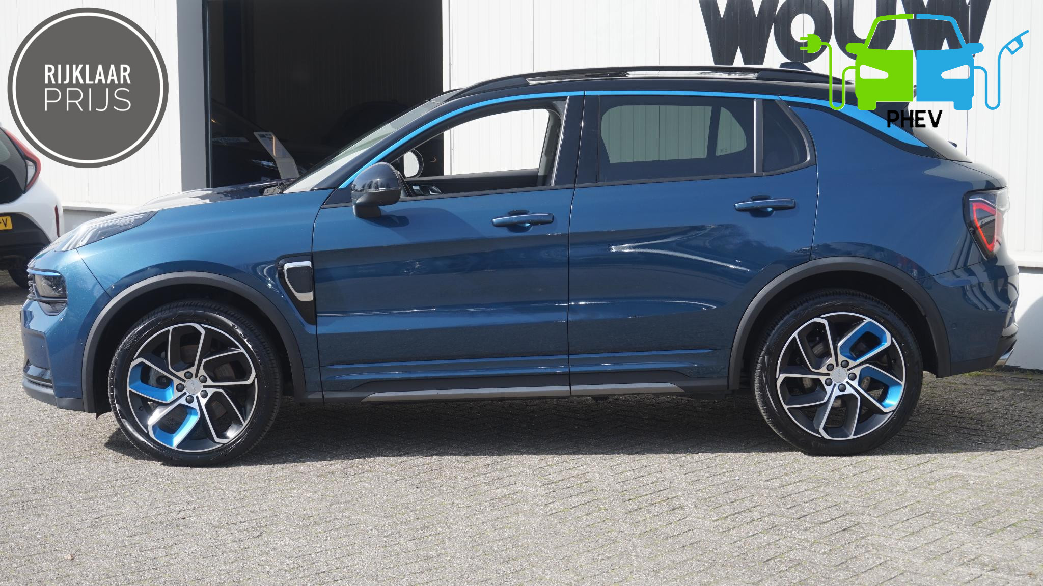 Foto van LYNK & Co 01