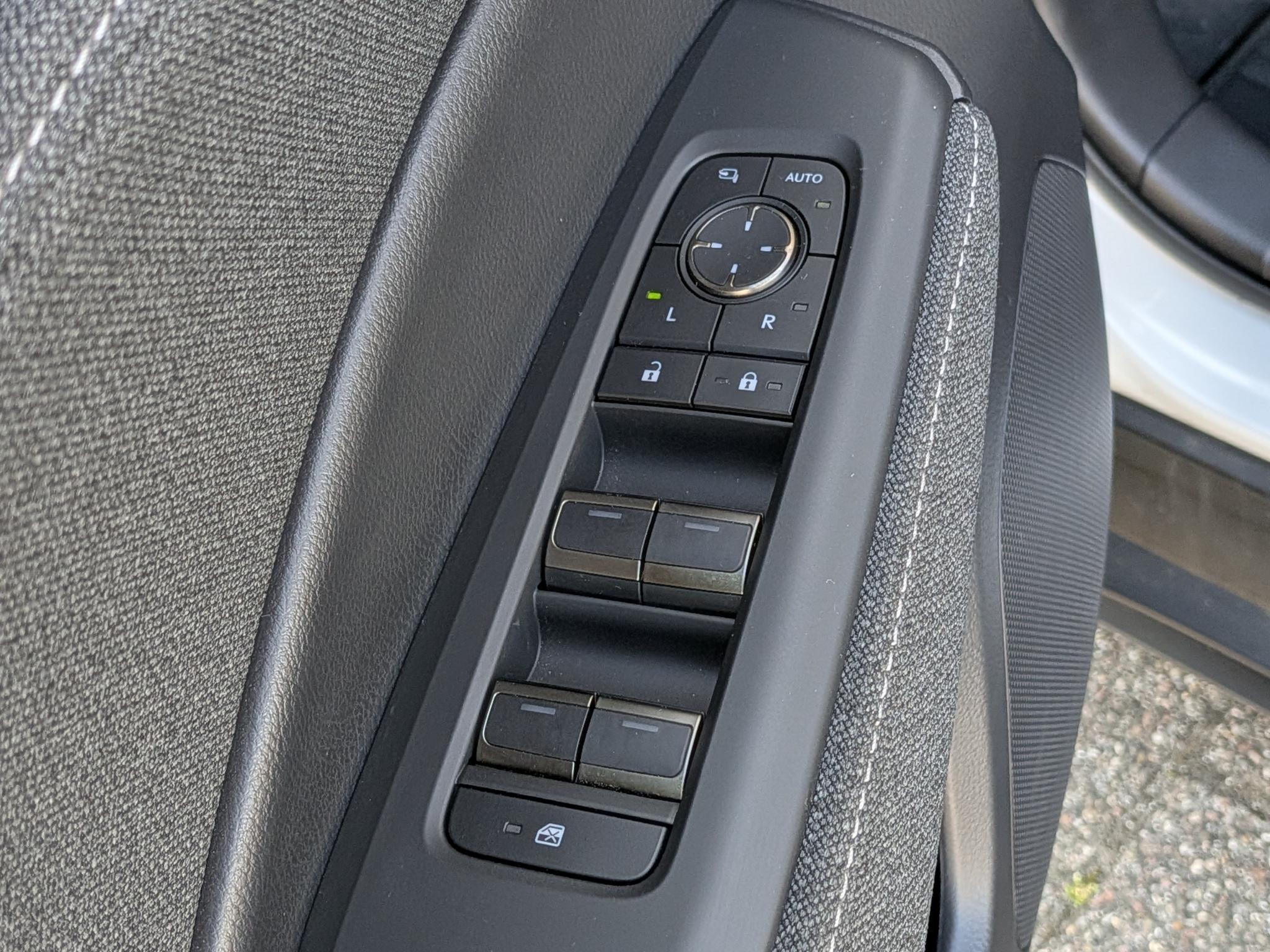 Foto van Lexus LBX