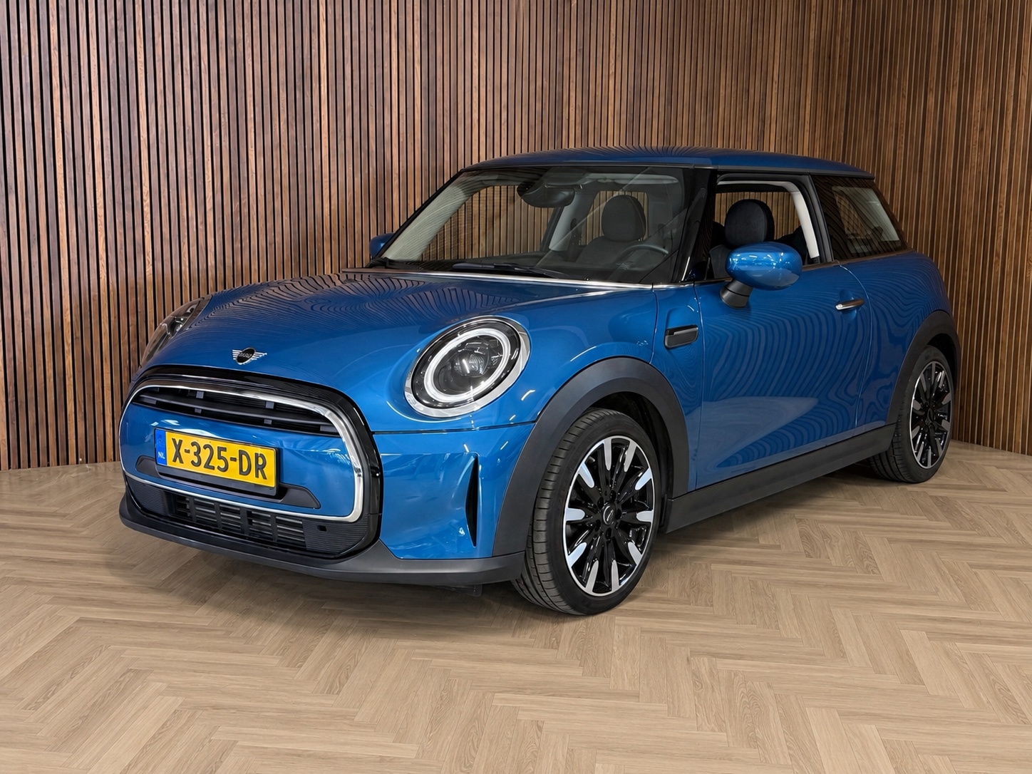 Foto van MINI One