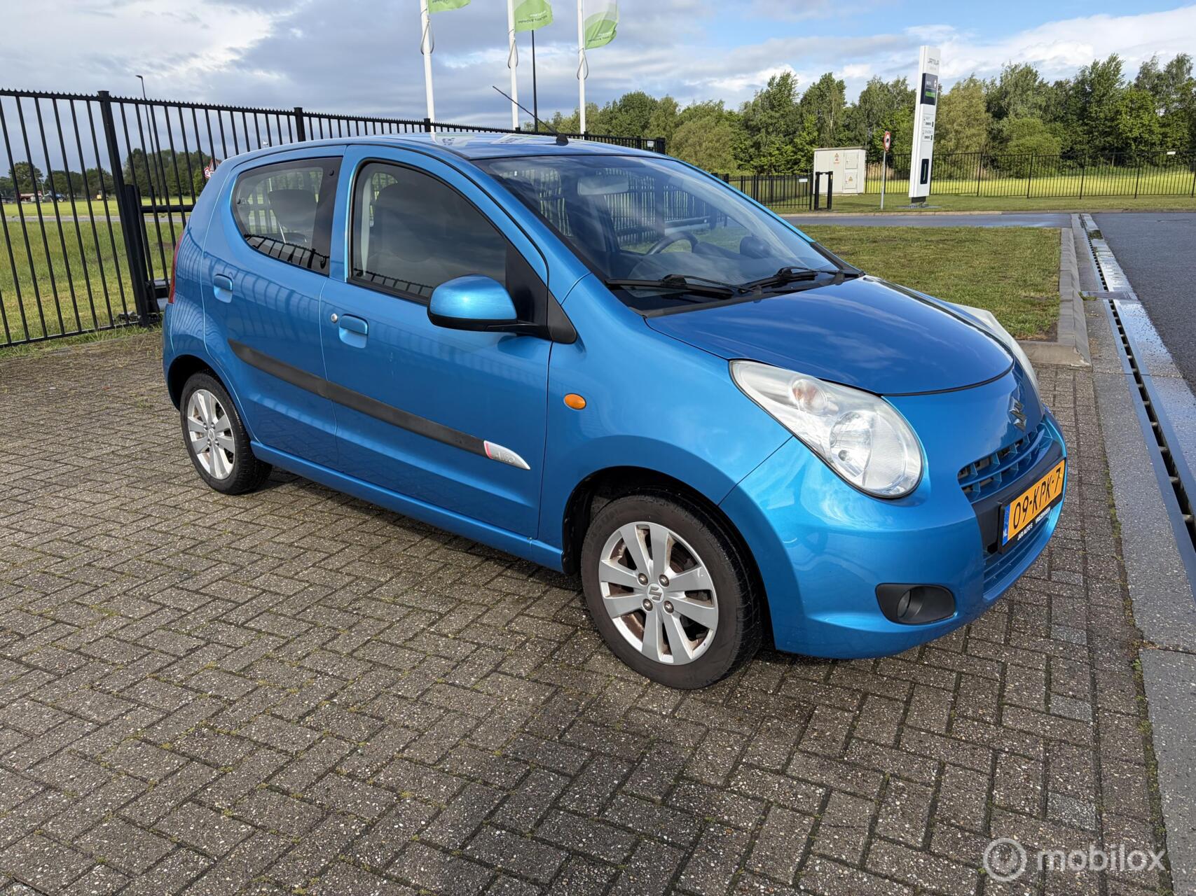 Suzuki Alto 1.0 Exclusive 2010 - voorkant