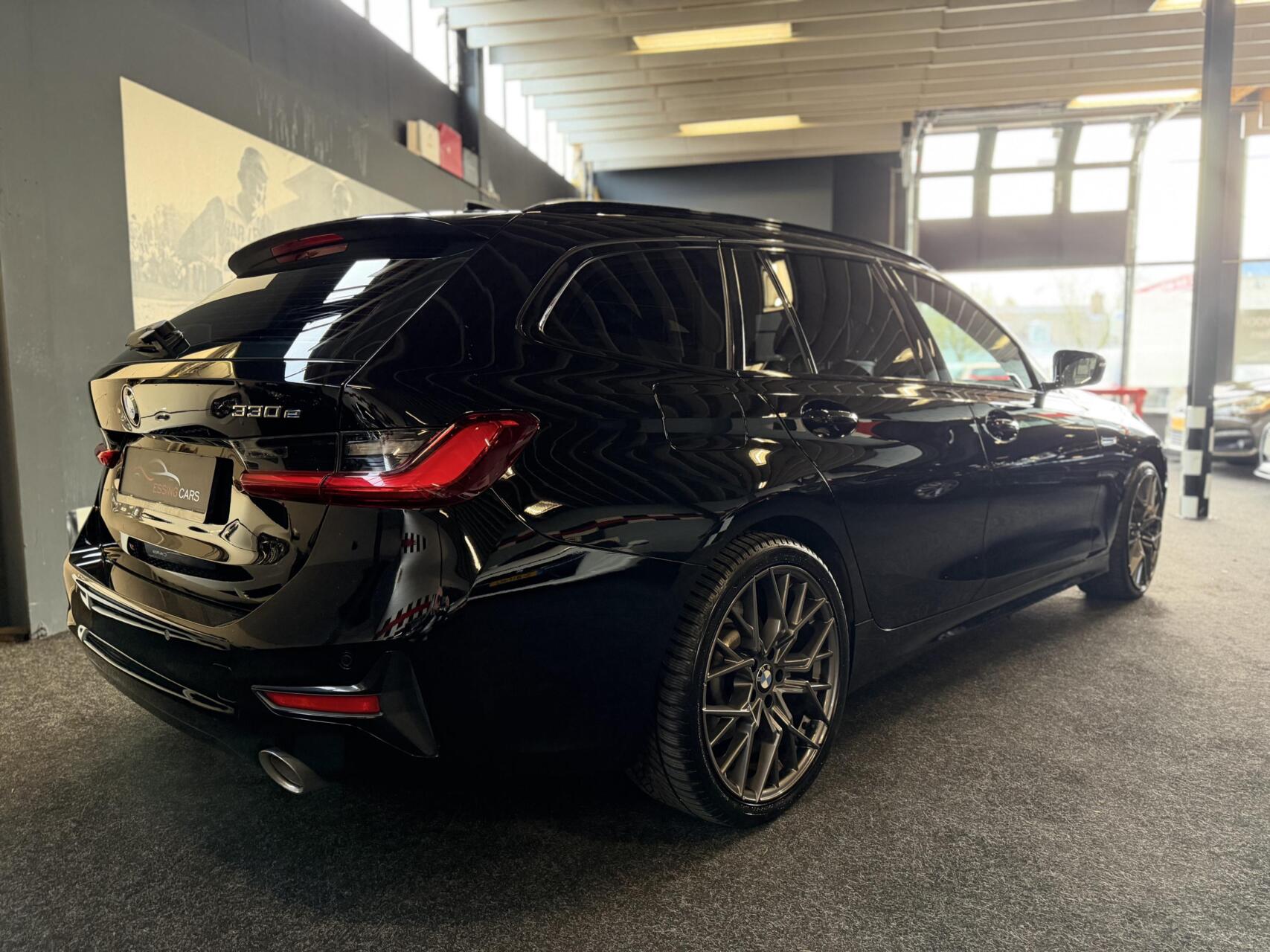 Foto van BMW 330e